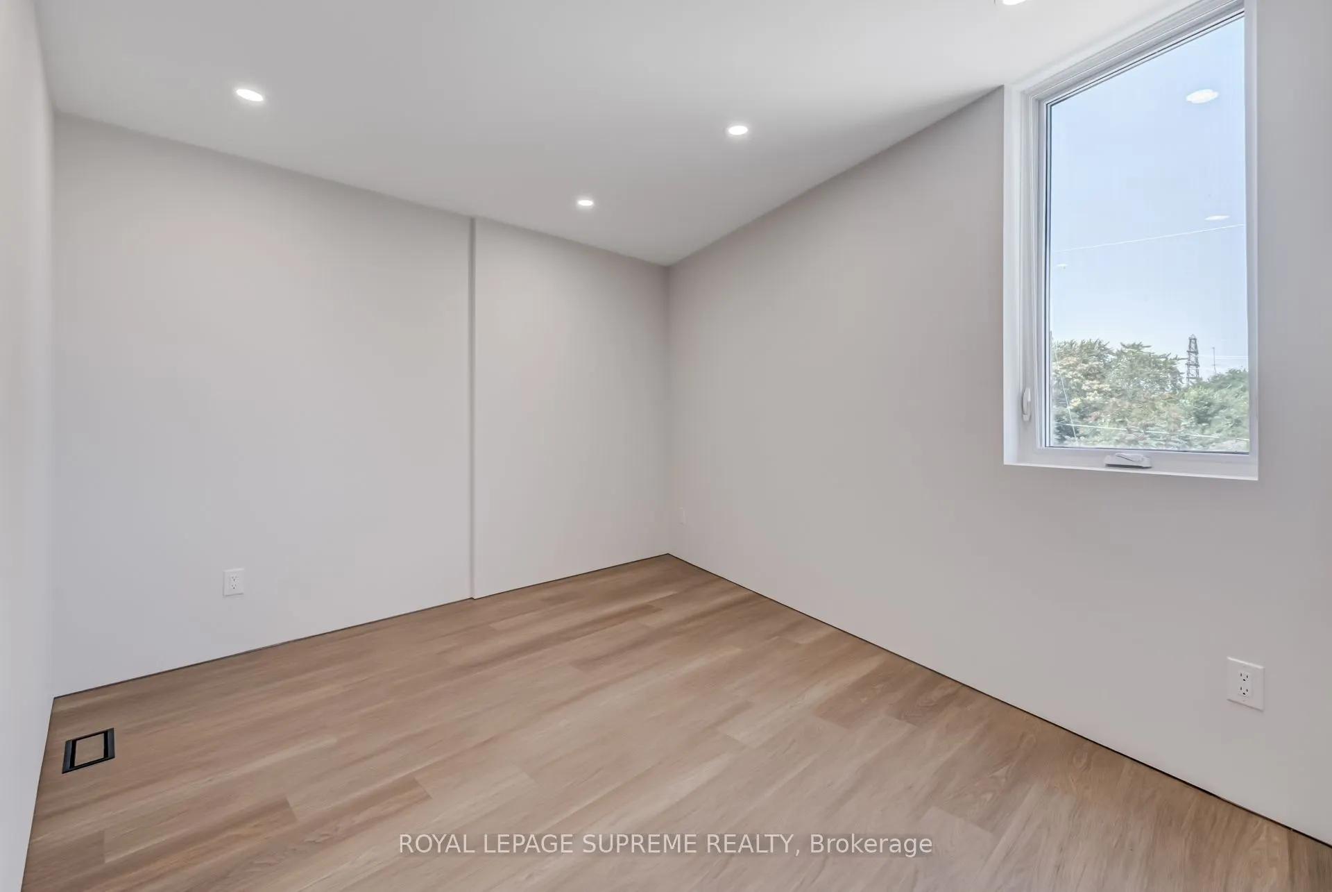 101 Bernice Crescent, #3