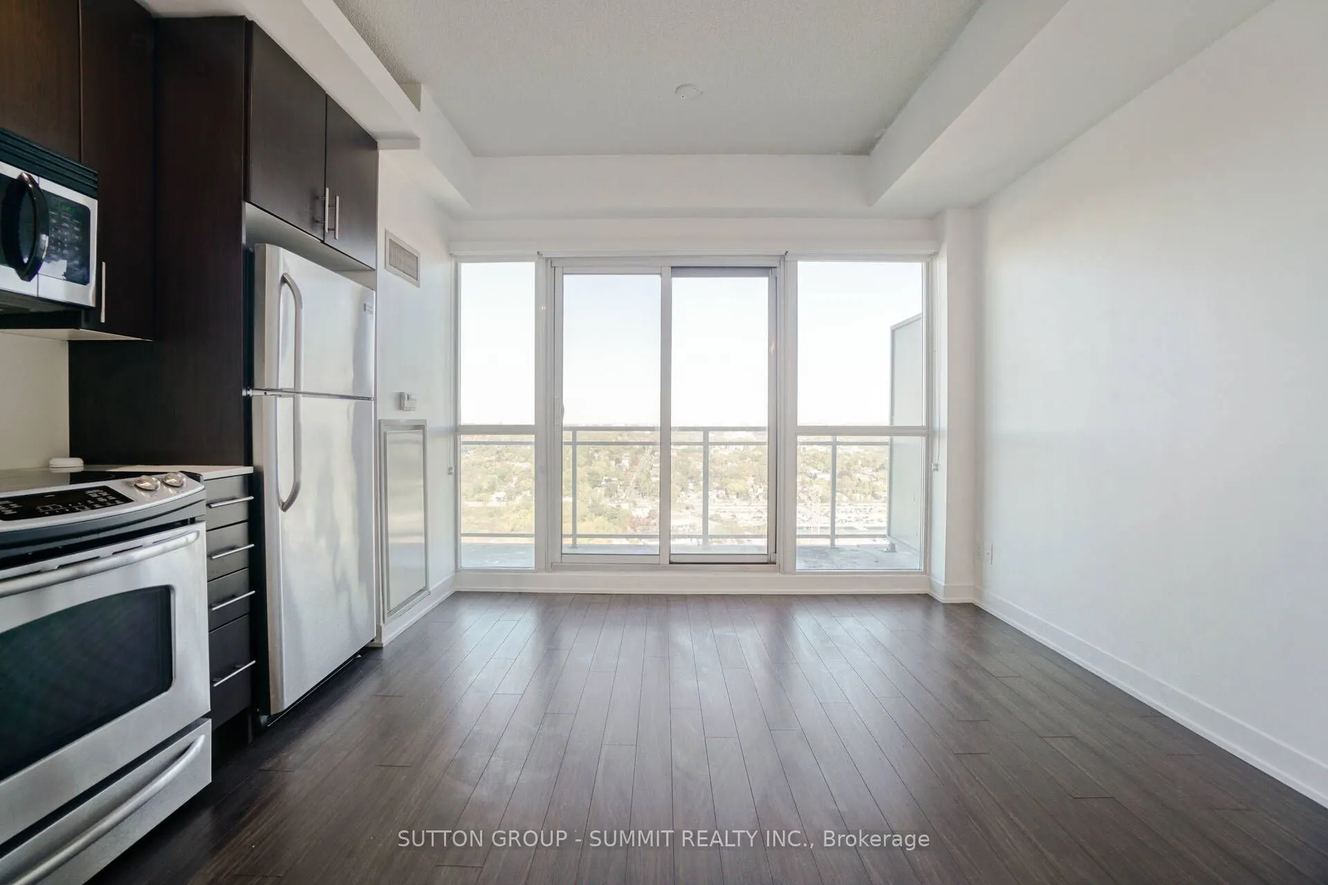 165 Legion Road N, #2822