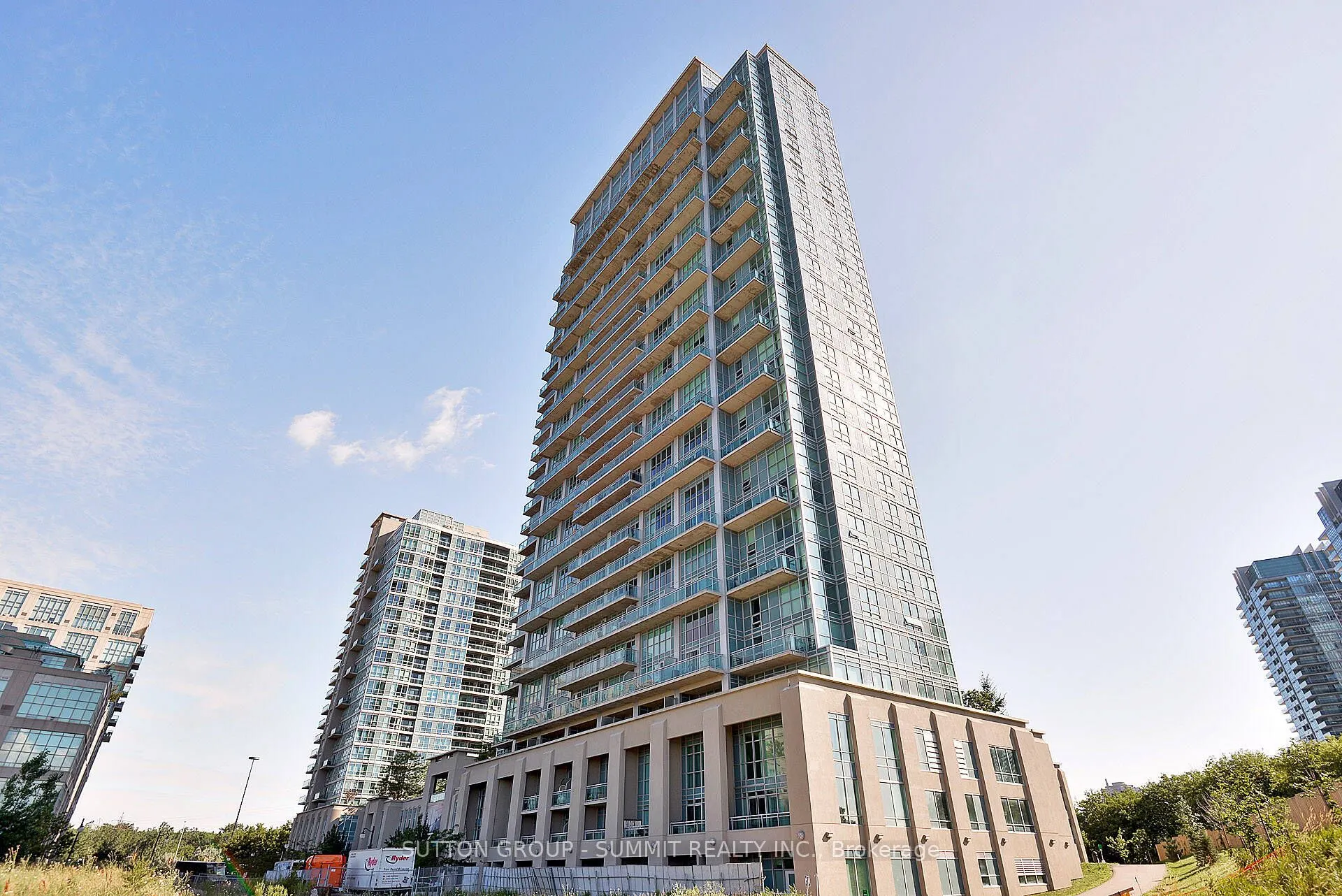 165 Legion Road N, #2822
