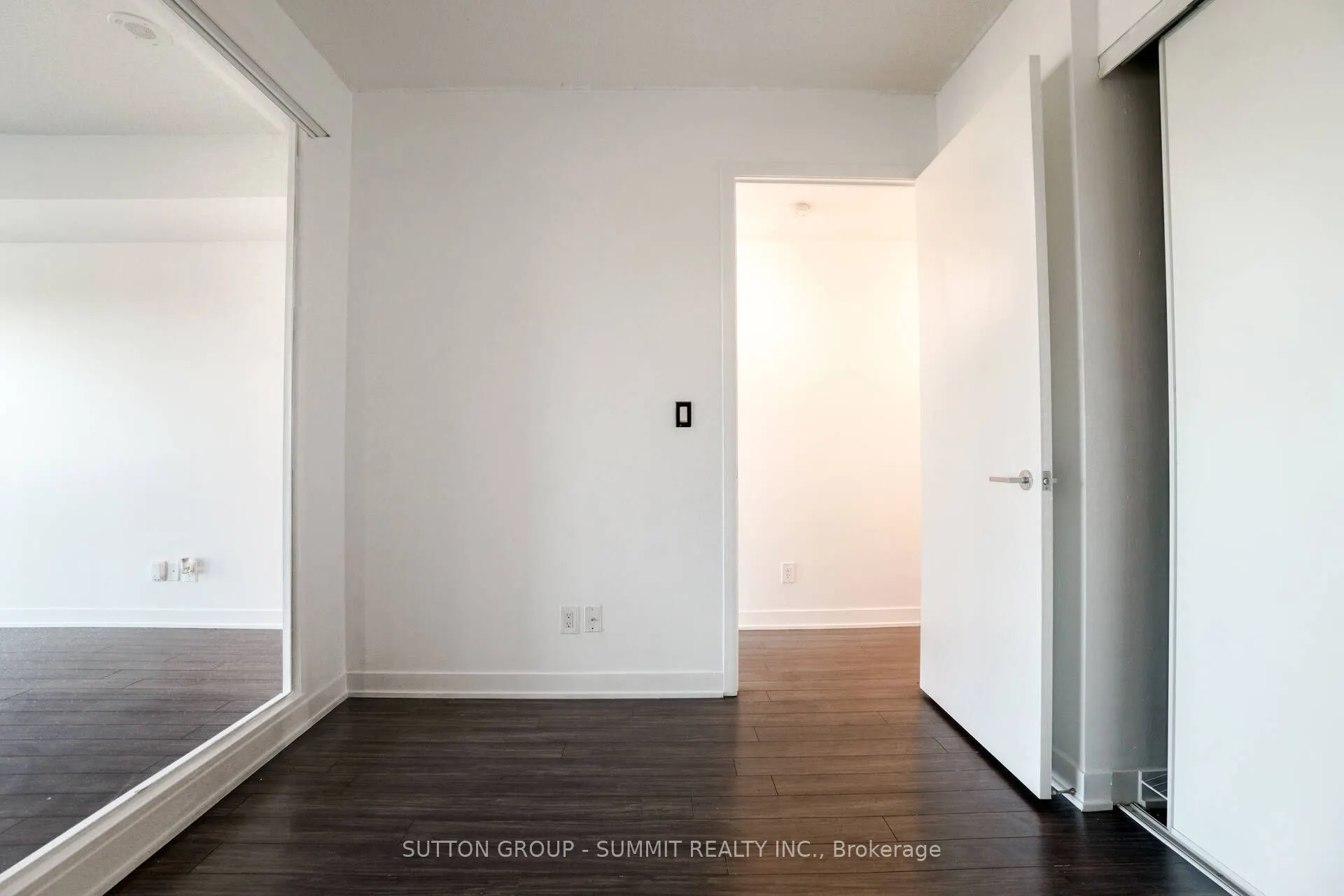 165 Legion Road N, #2822