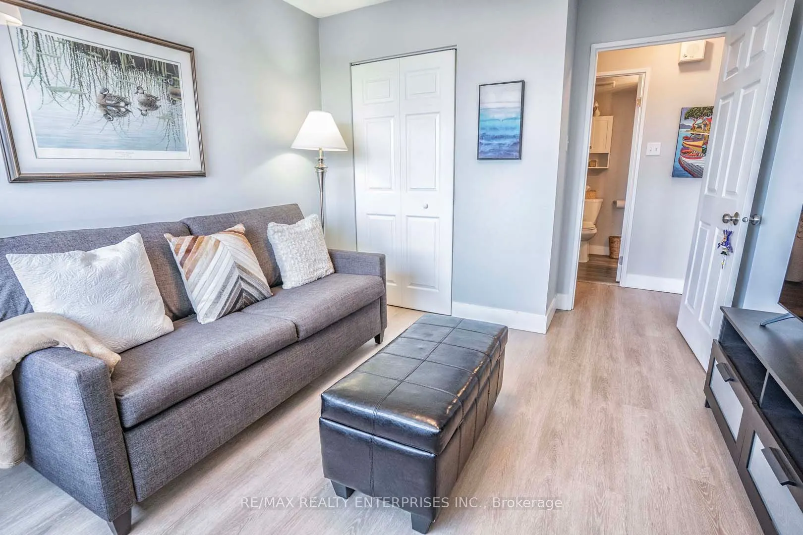 1110 Walden Circle, #405