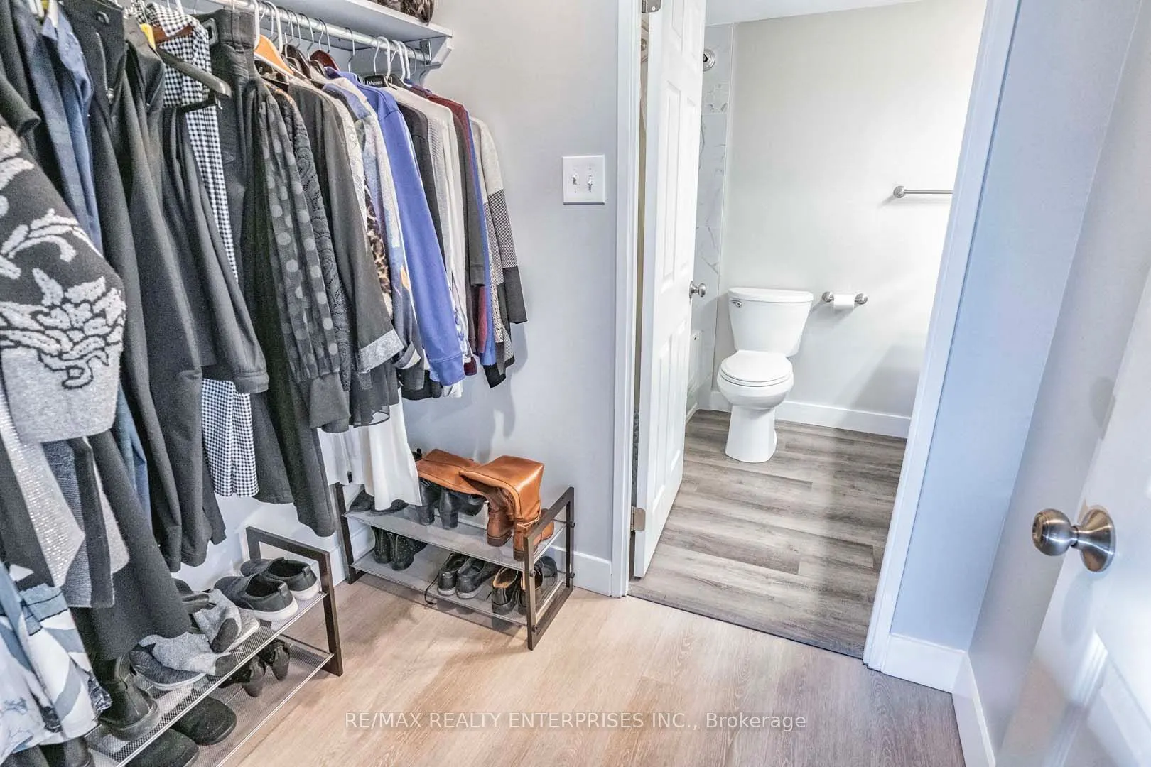 1110 Walden Circle, #405