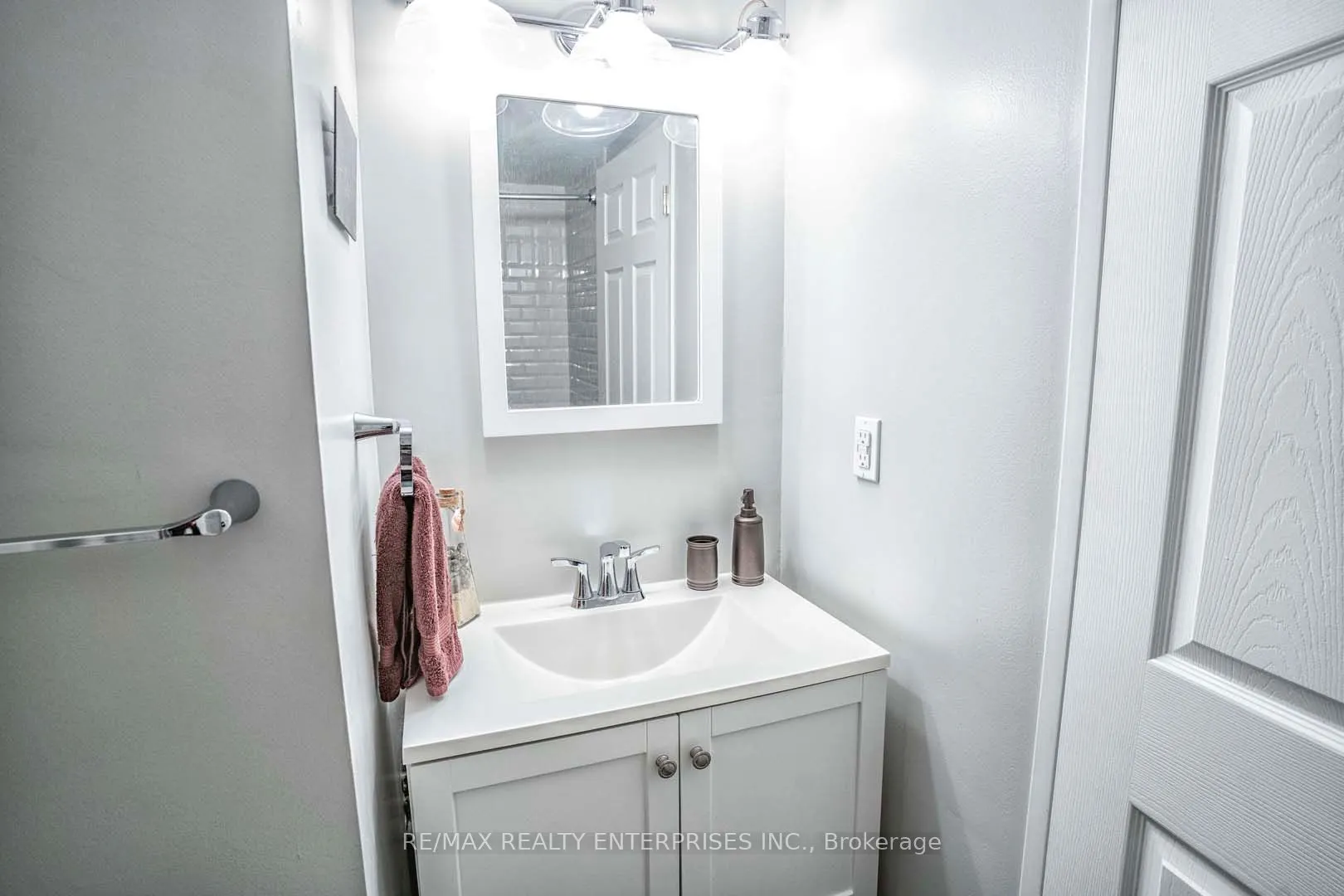 1110 Walden Circle, #405