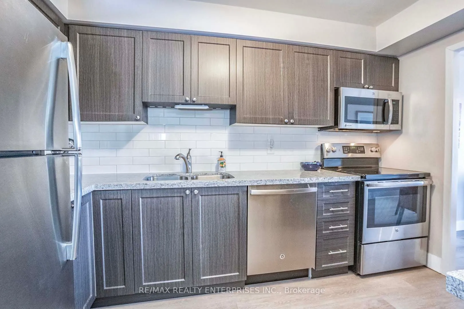 1110 Walden Circle, #405
