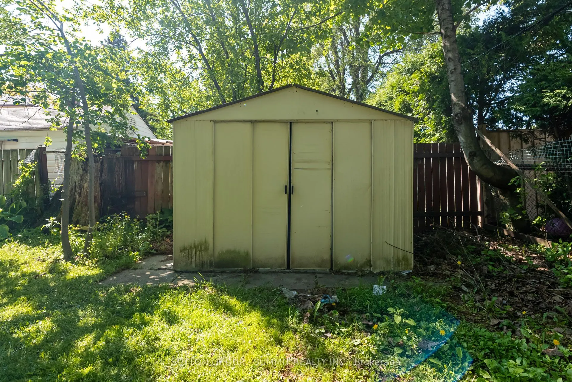 47 Rayside Drive S