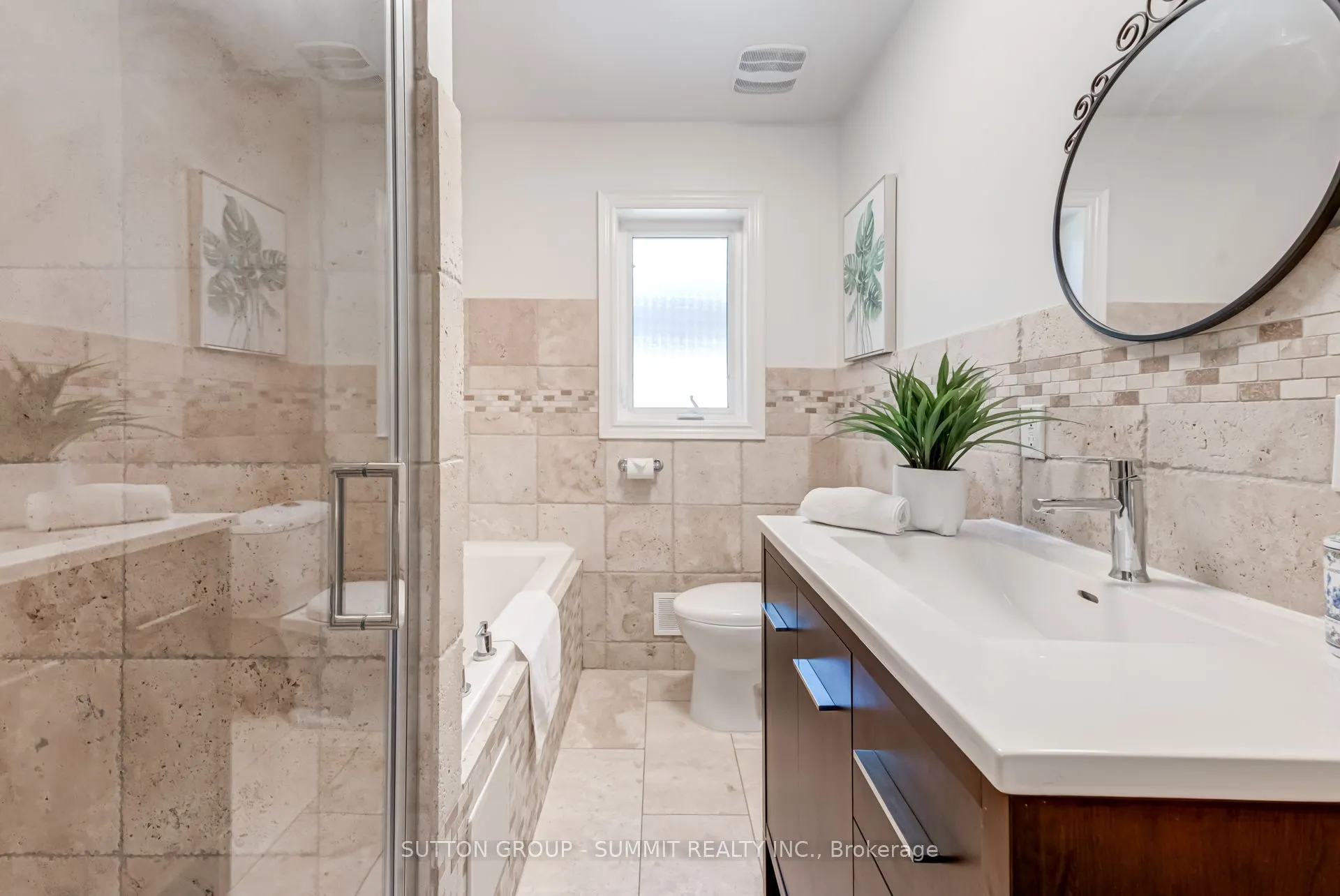 47 Rayside Drive S