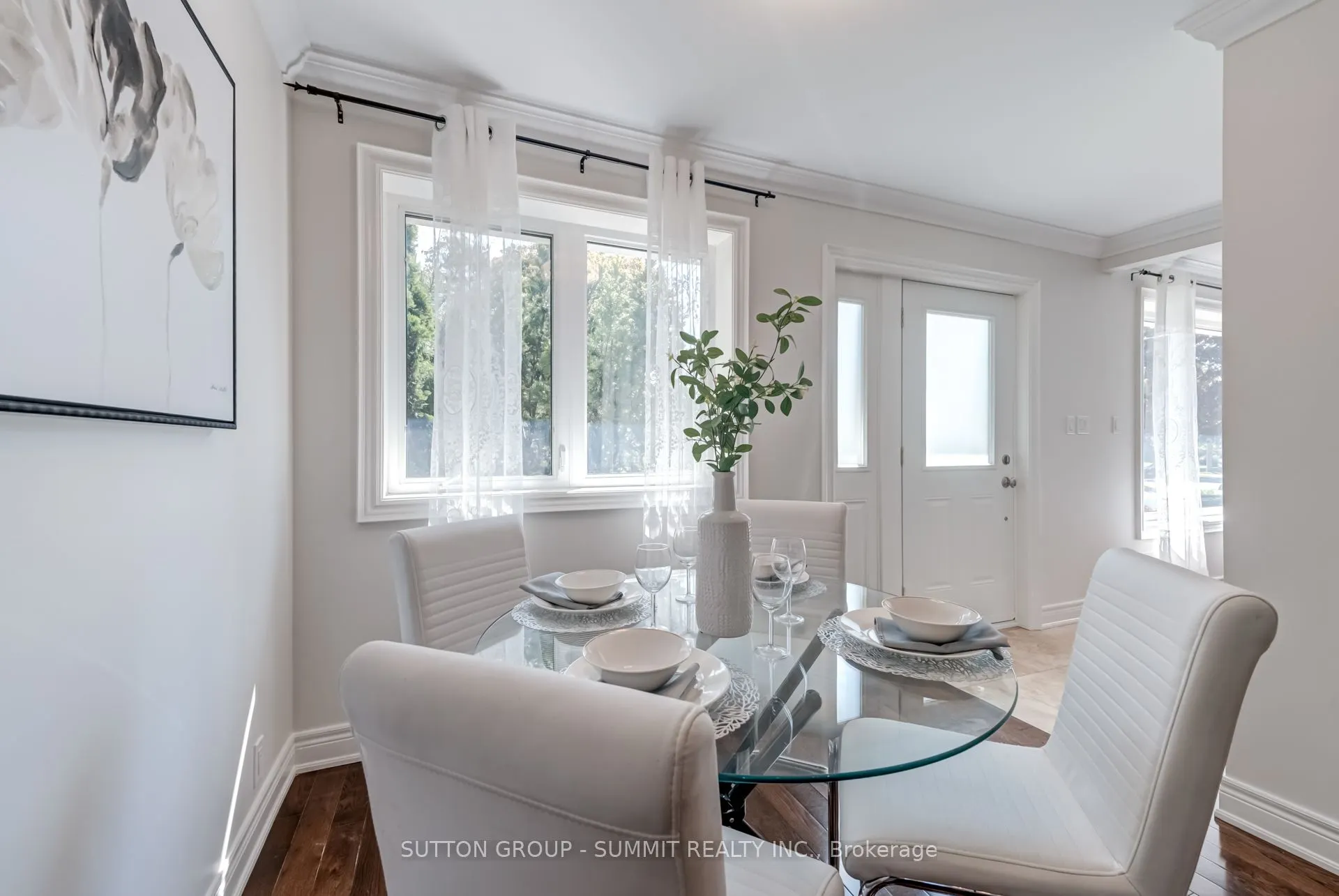 47 Rayside Drive S