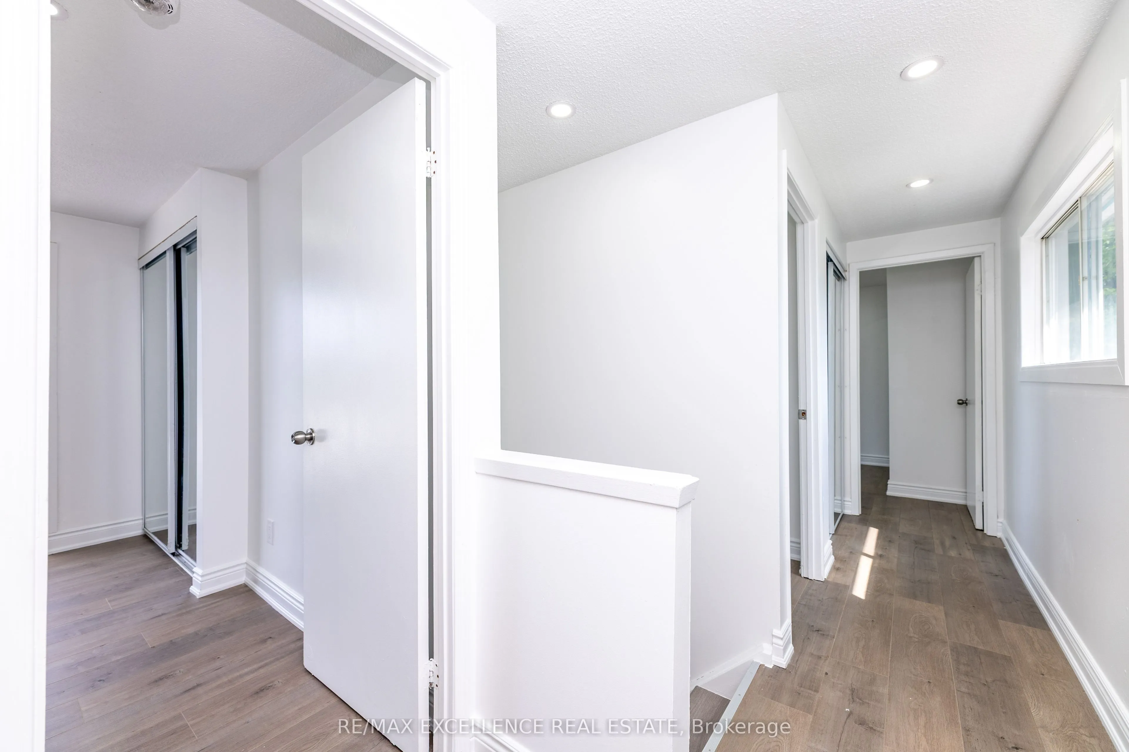 20 Hedgeson Court