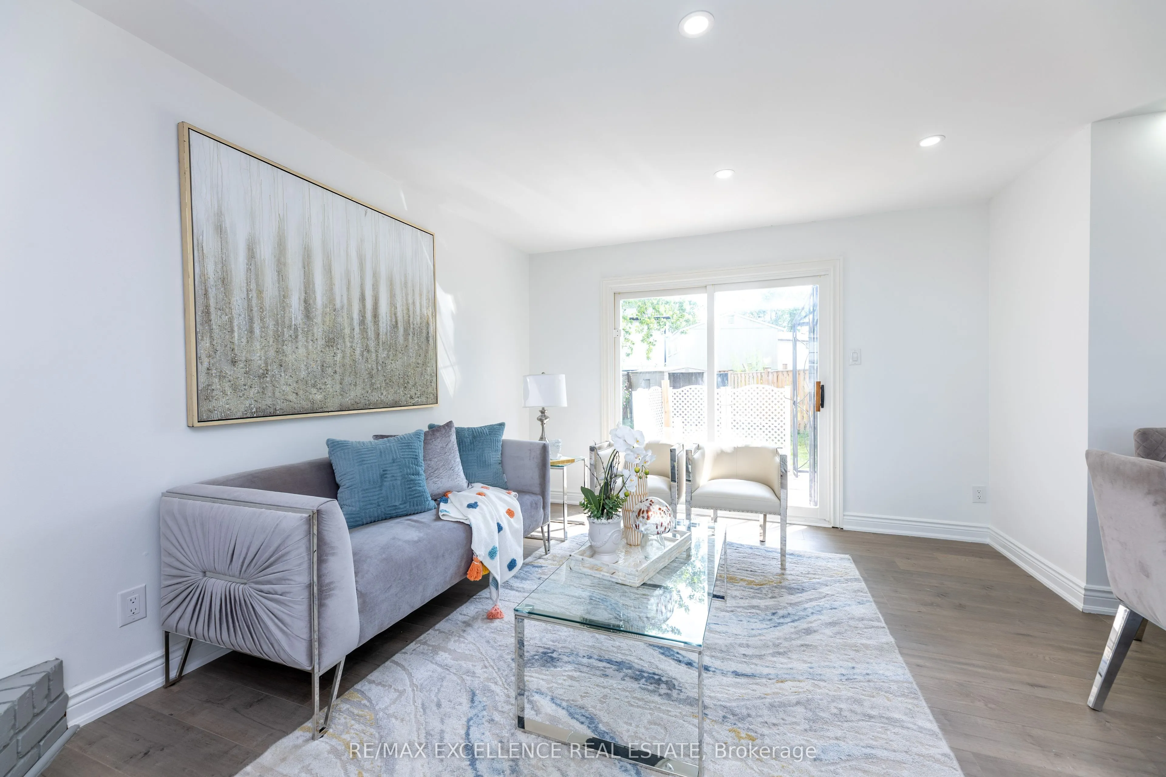 20 Hedgeson Court