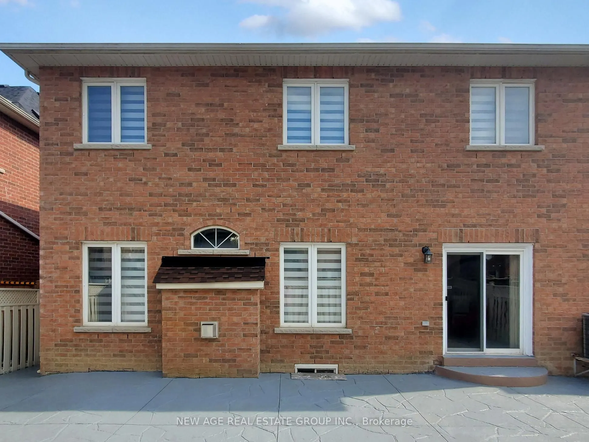 43 Tatra Crescent