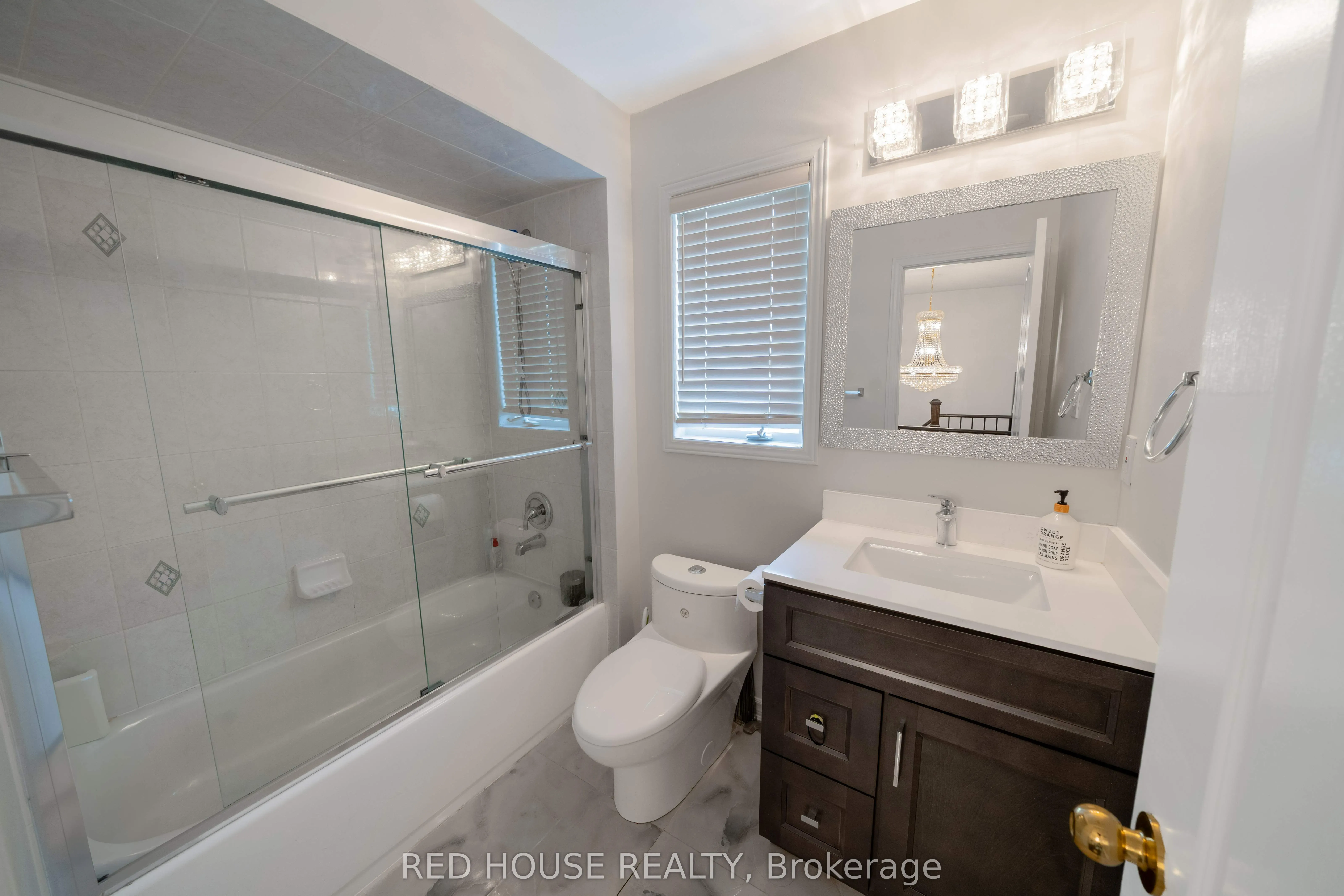 78 Passfield Trail