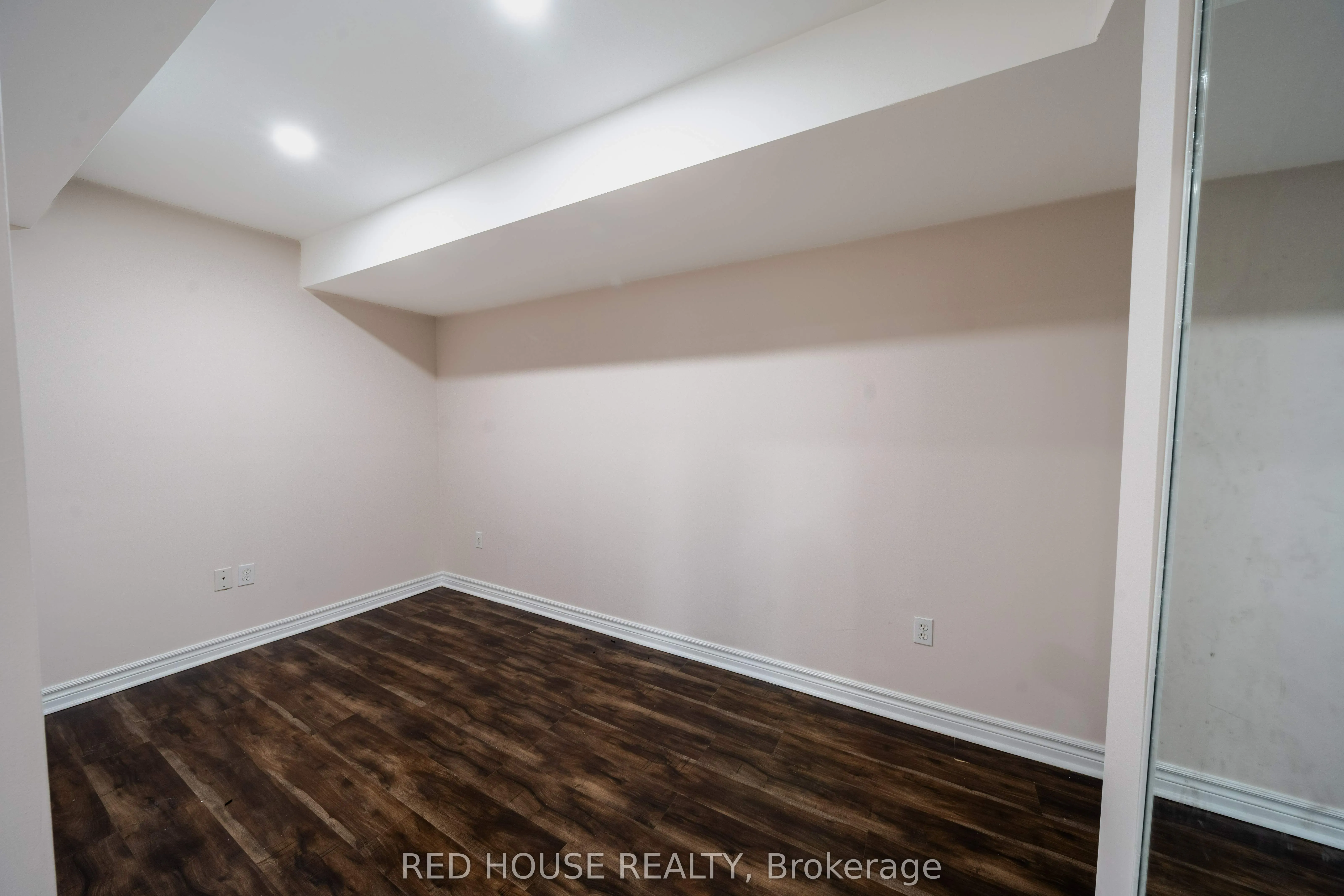78 Passfield Trail