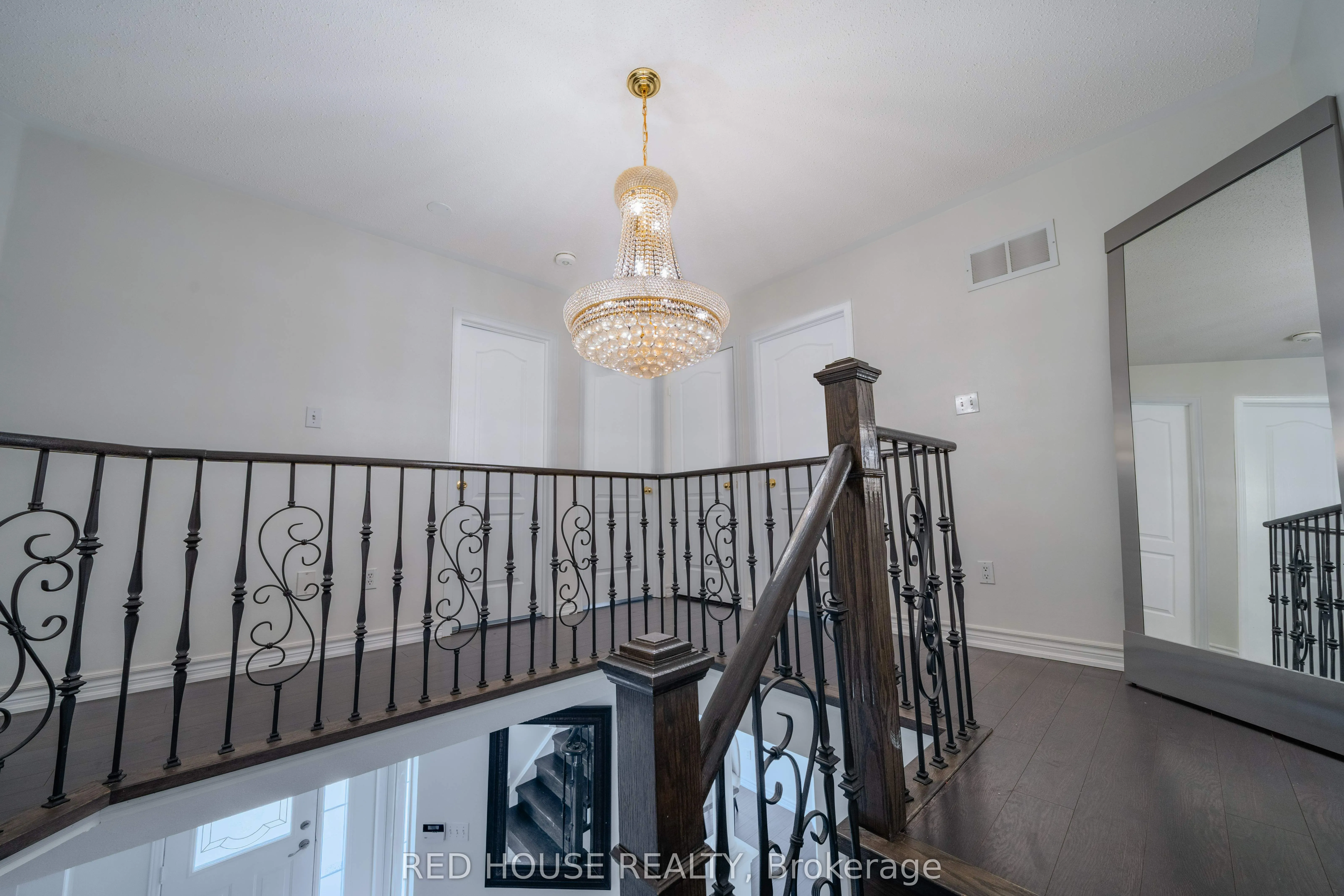 78 Passfield Trail