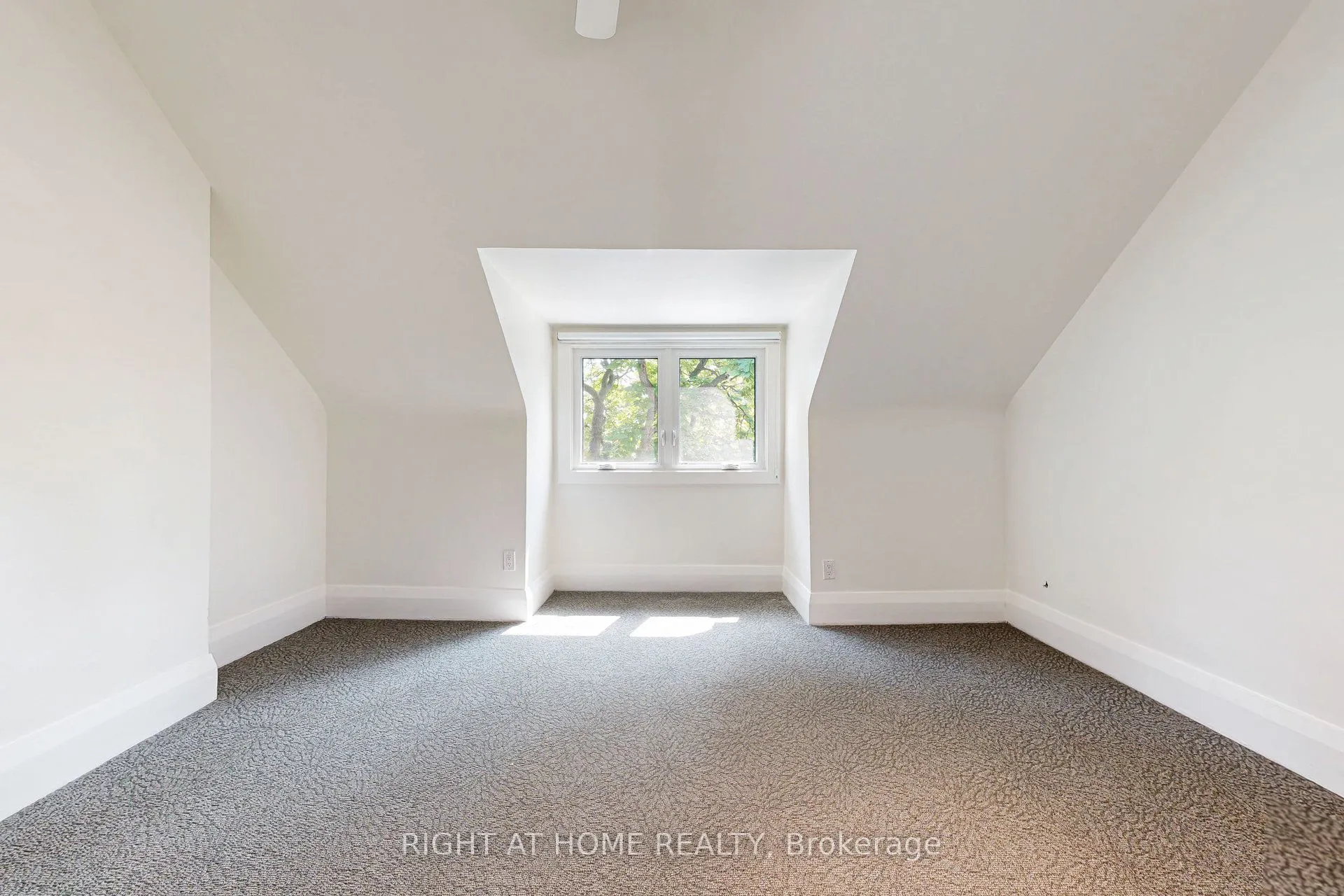 28 Pearson Avenue, #Upper