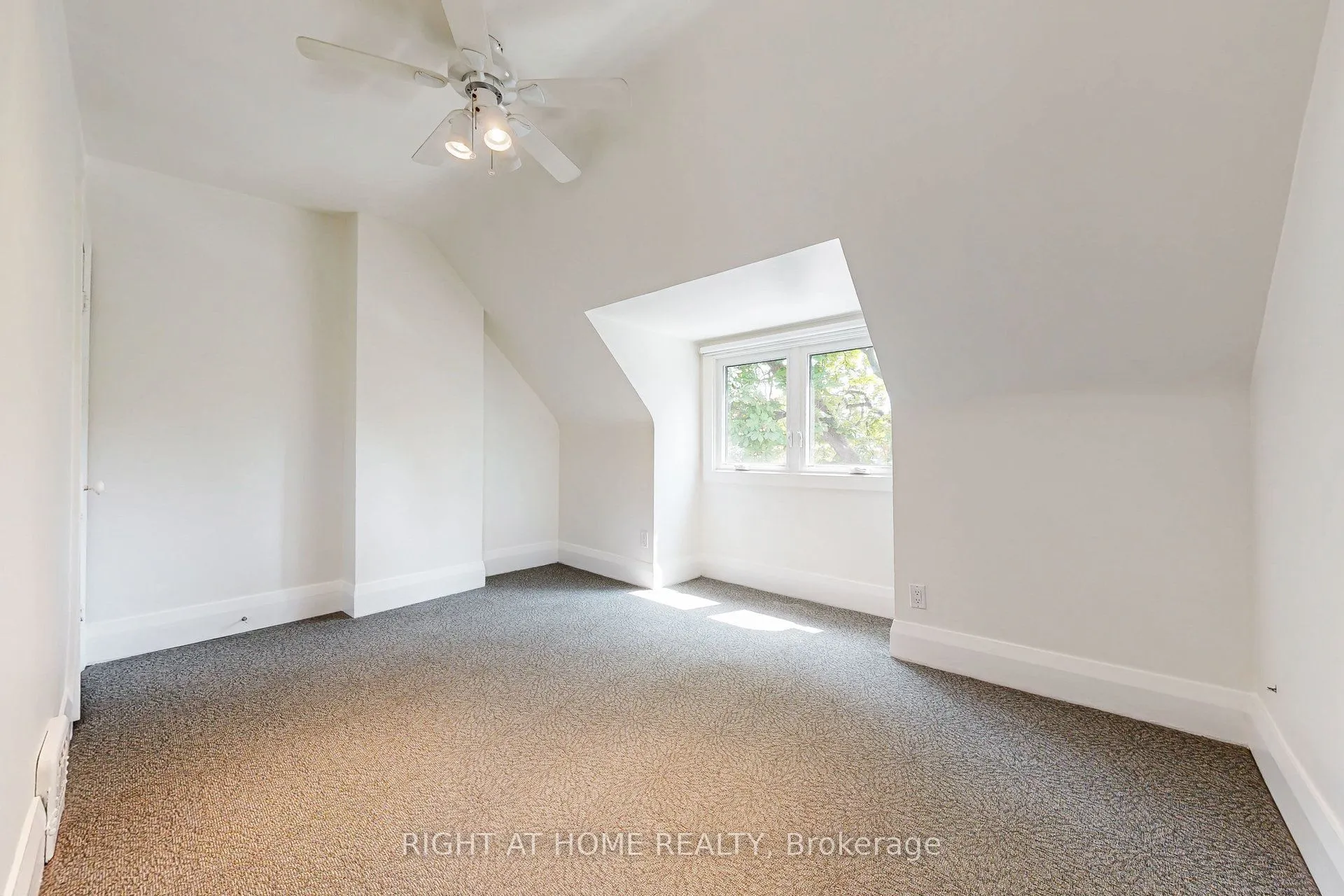 28 Pearson Avenue, #Upper