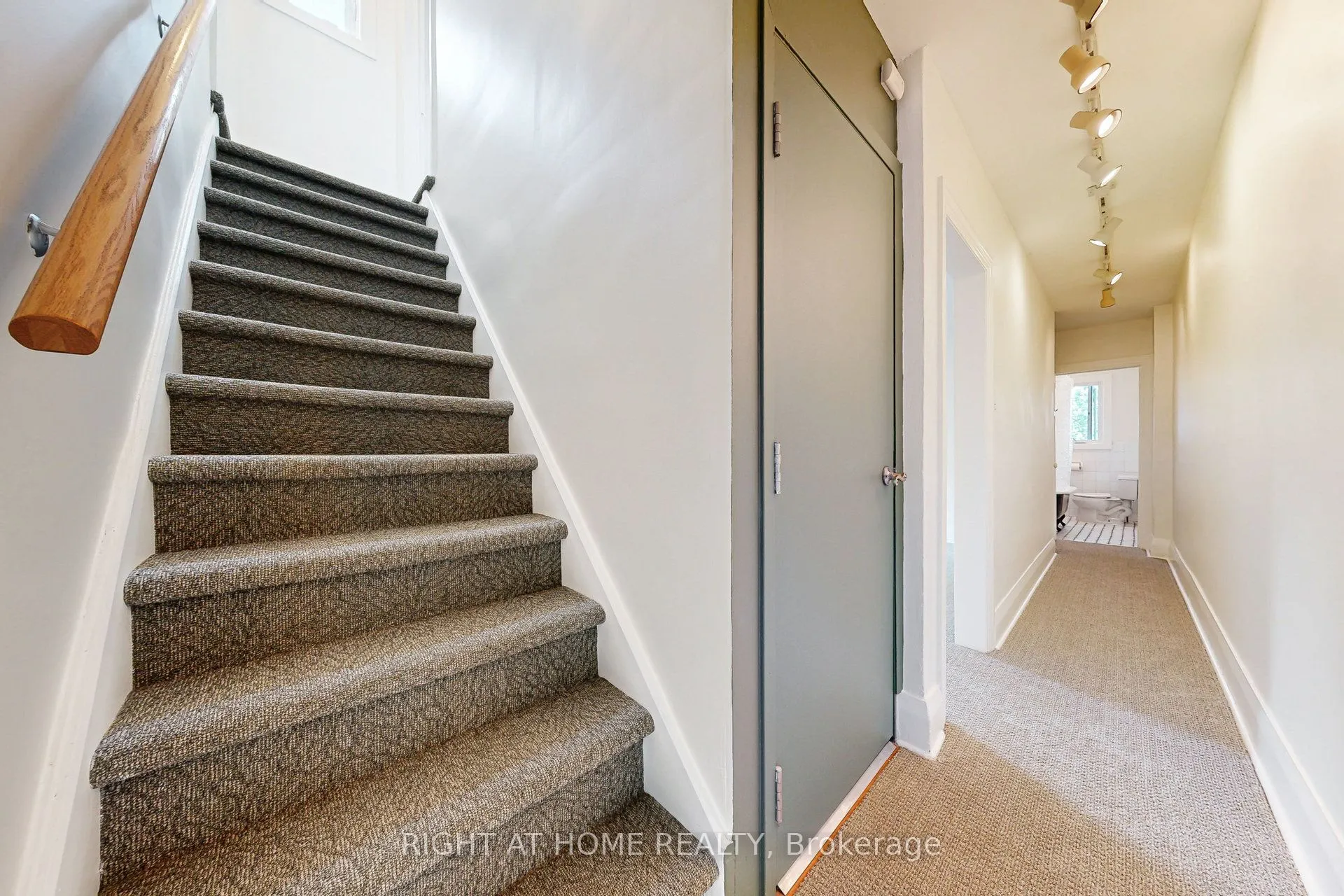 28 Pearson Avenue, #Upper