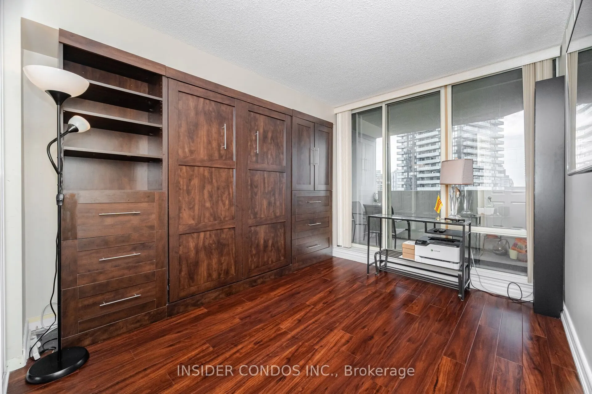 350 Rathburn Road, #1402
