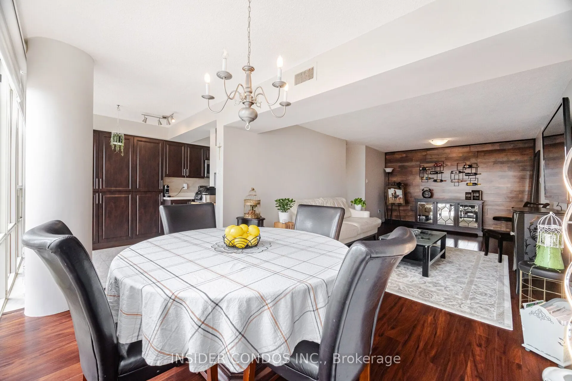 350 Rathburn Road, #1402