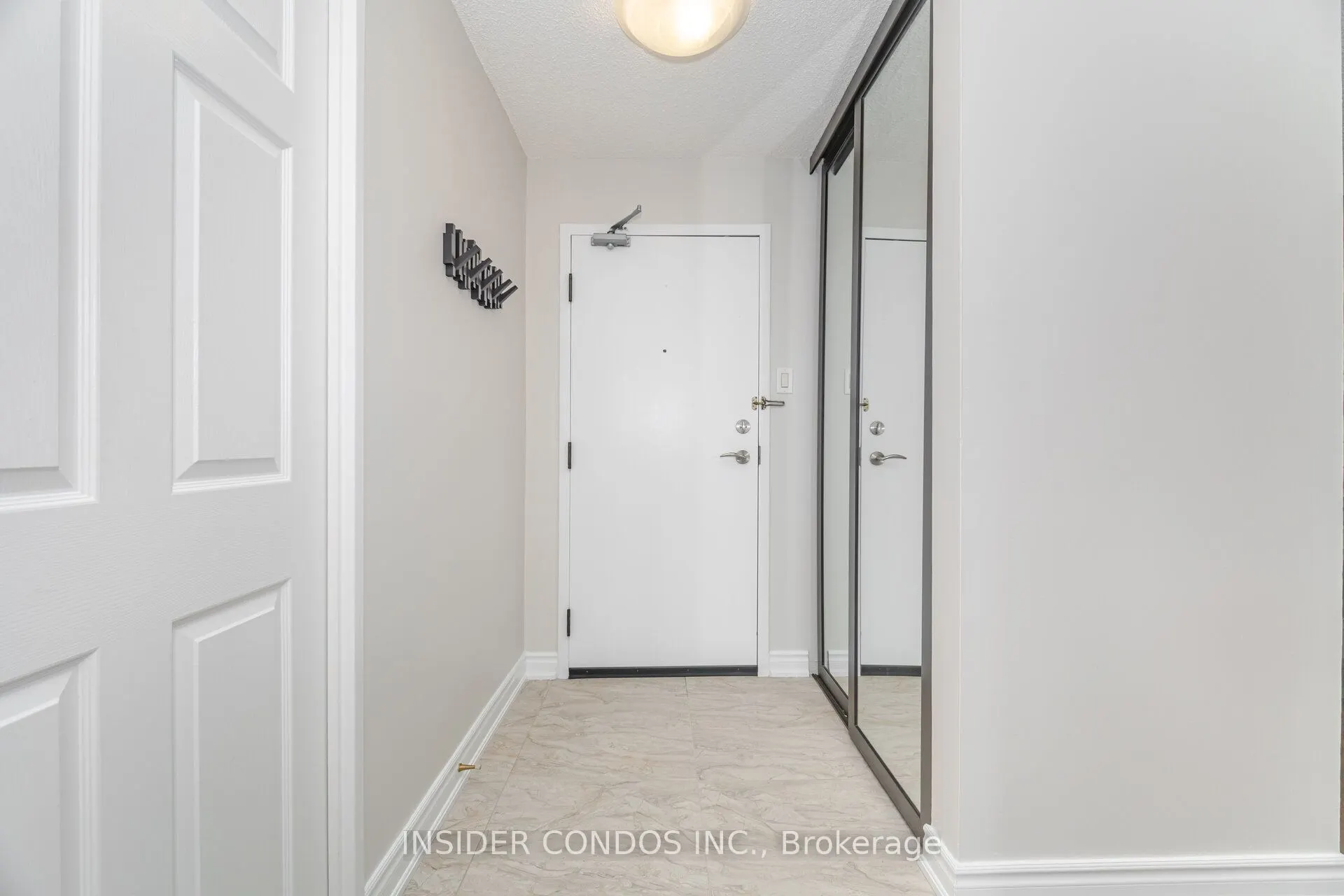 350 Rathburn Road, #1402