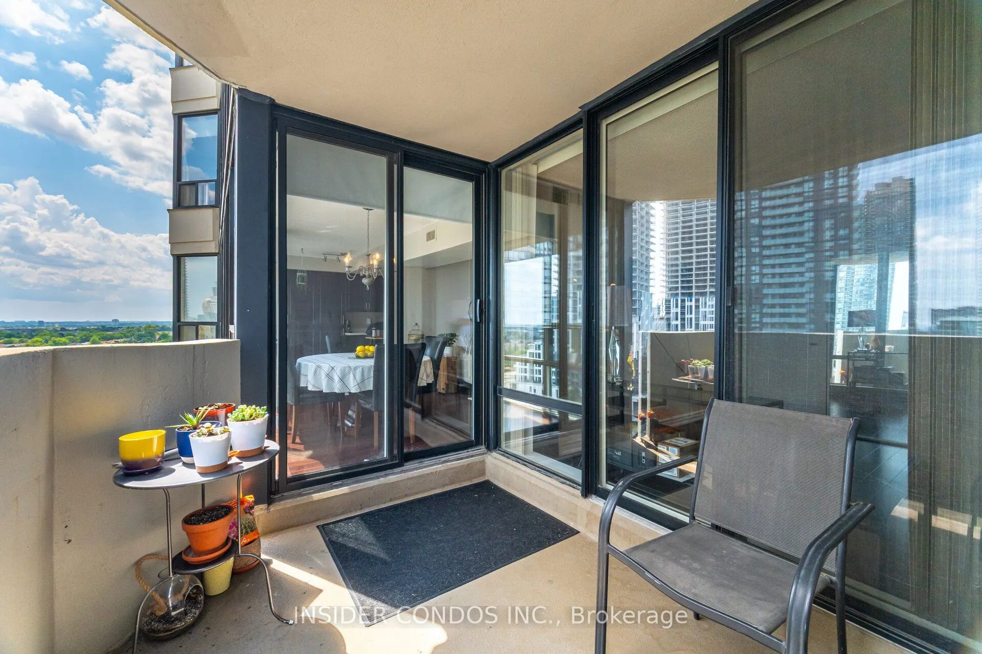 350 Rathburn Road, #1402