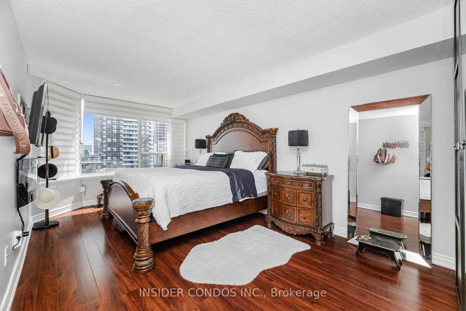 350 Rathburn Road, #1402
