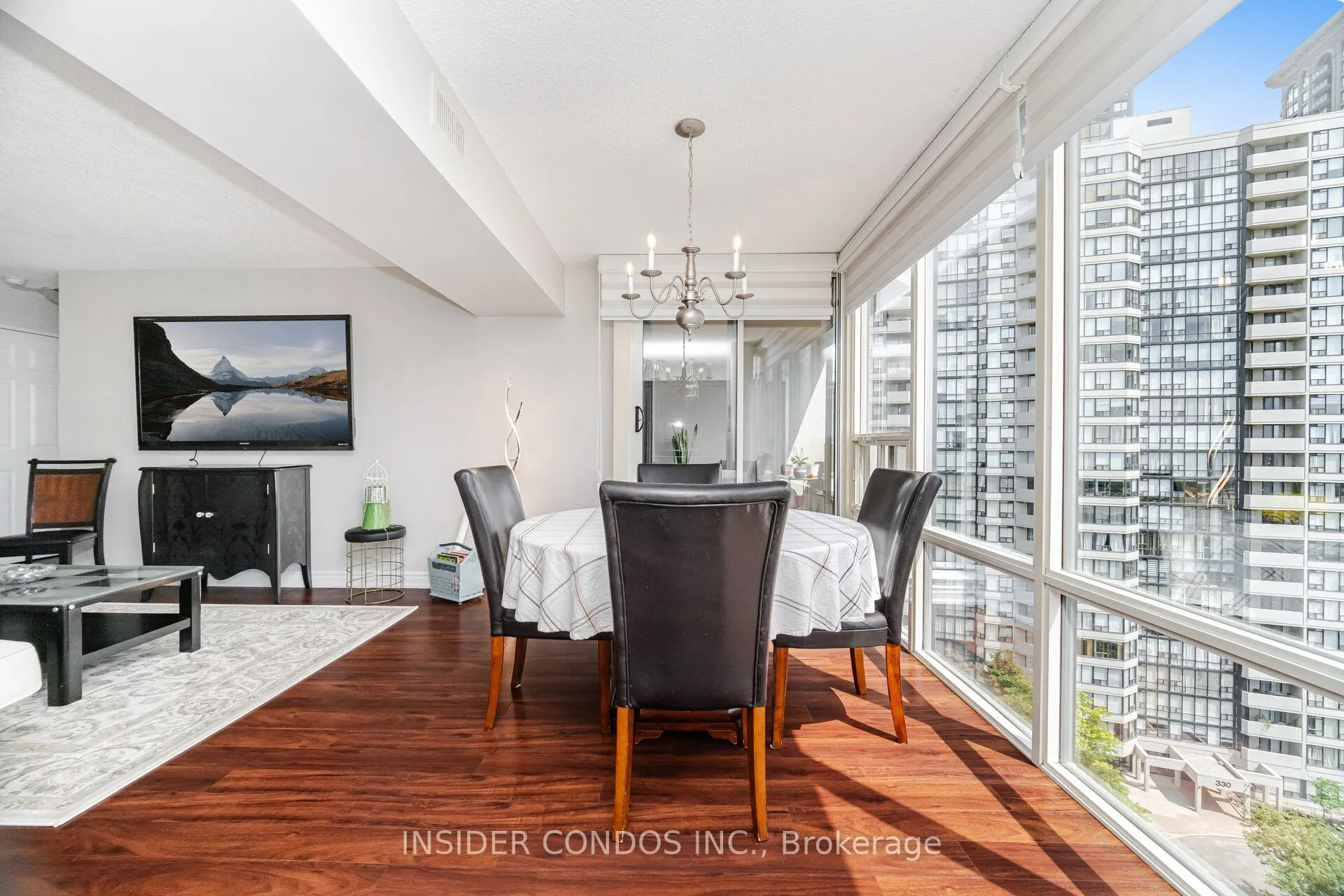 350 Rathburn Road, #1402
