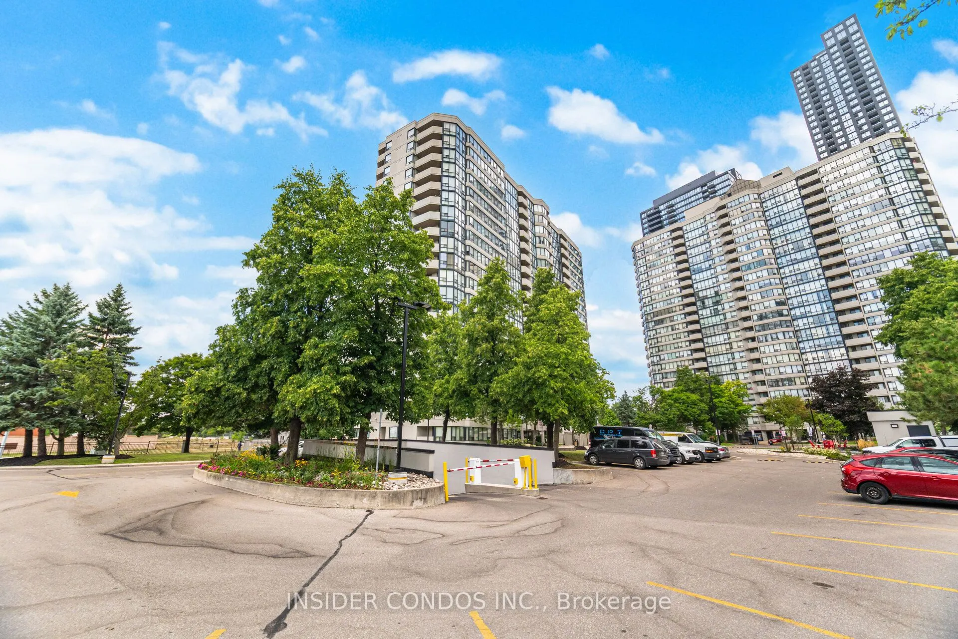350 Rathburn Road, #1402