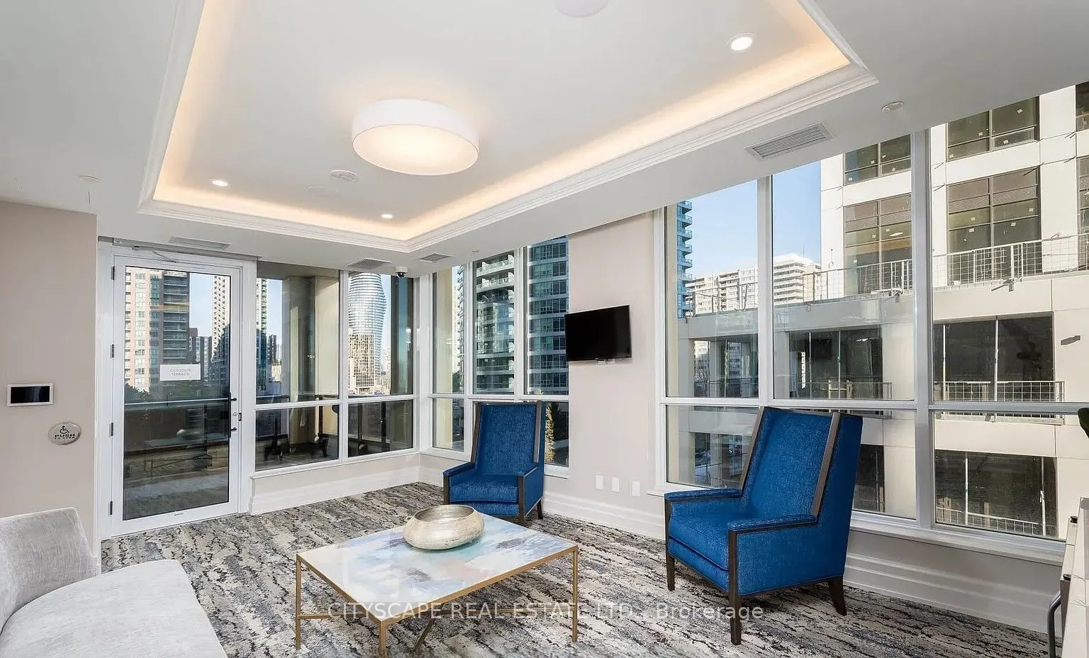 36 Elm Drive, #2505