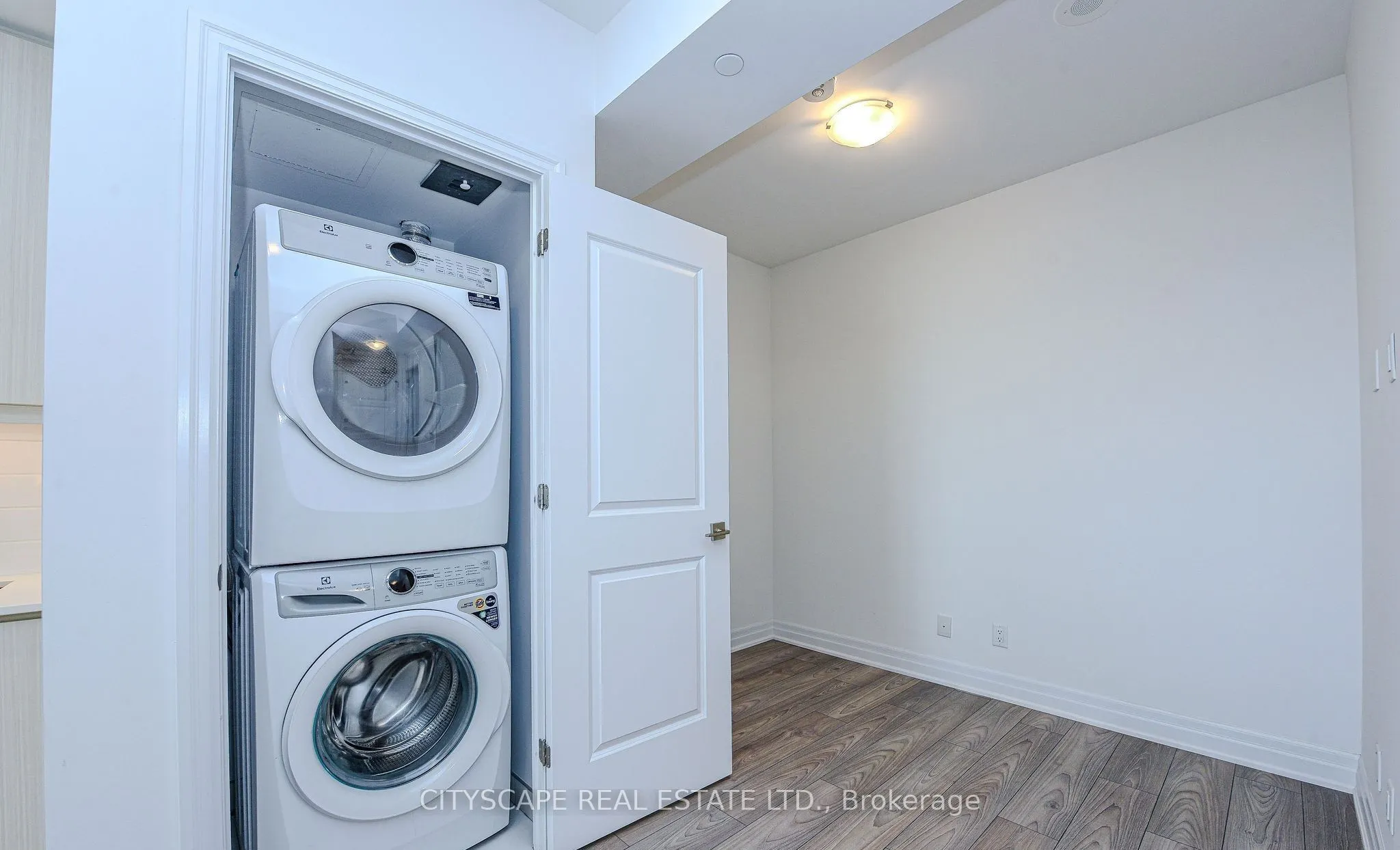 36 Elm Drive, #2505
