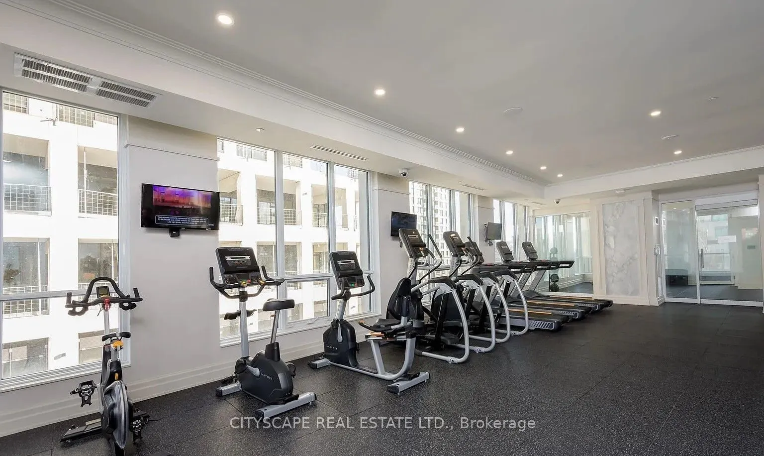 36 Elm Drive, #2505