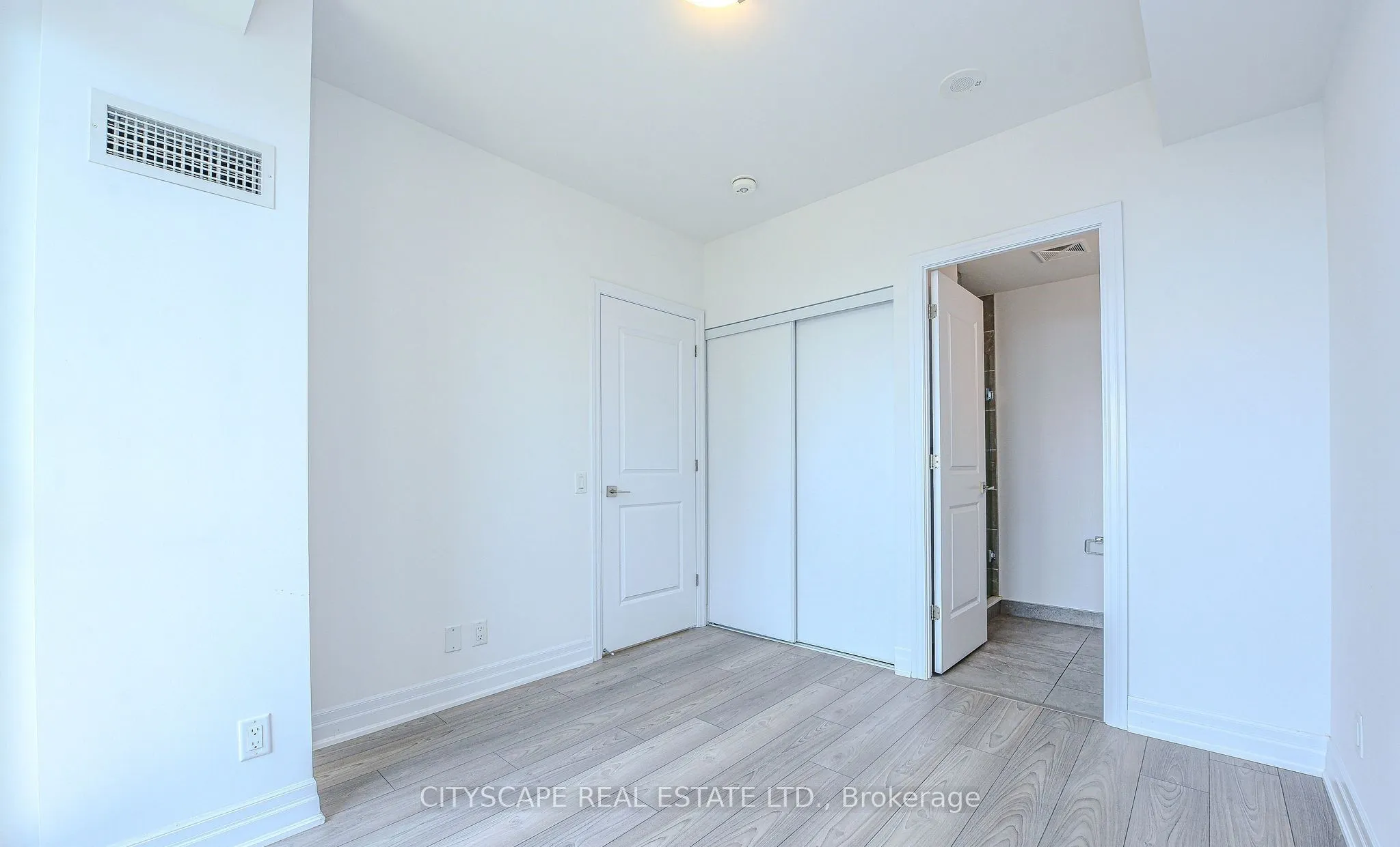 36 Elm Drive, #2505