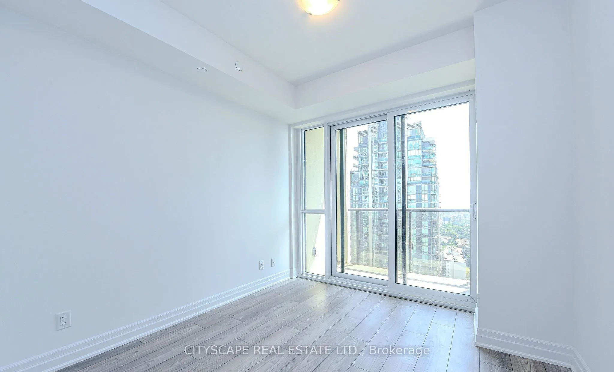 36 Elm Drive, #2505