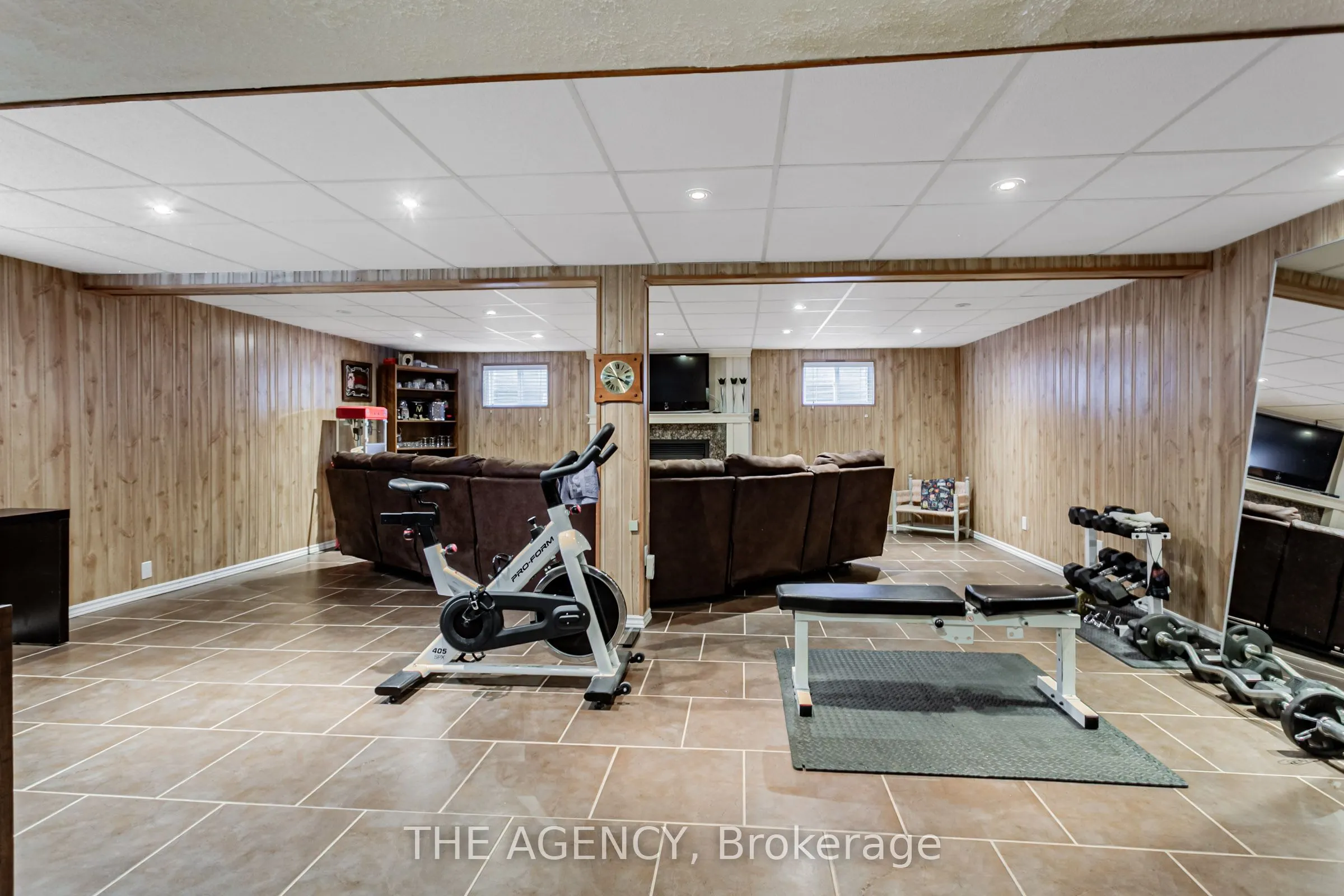 84 Blackthorn Lane