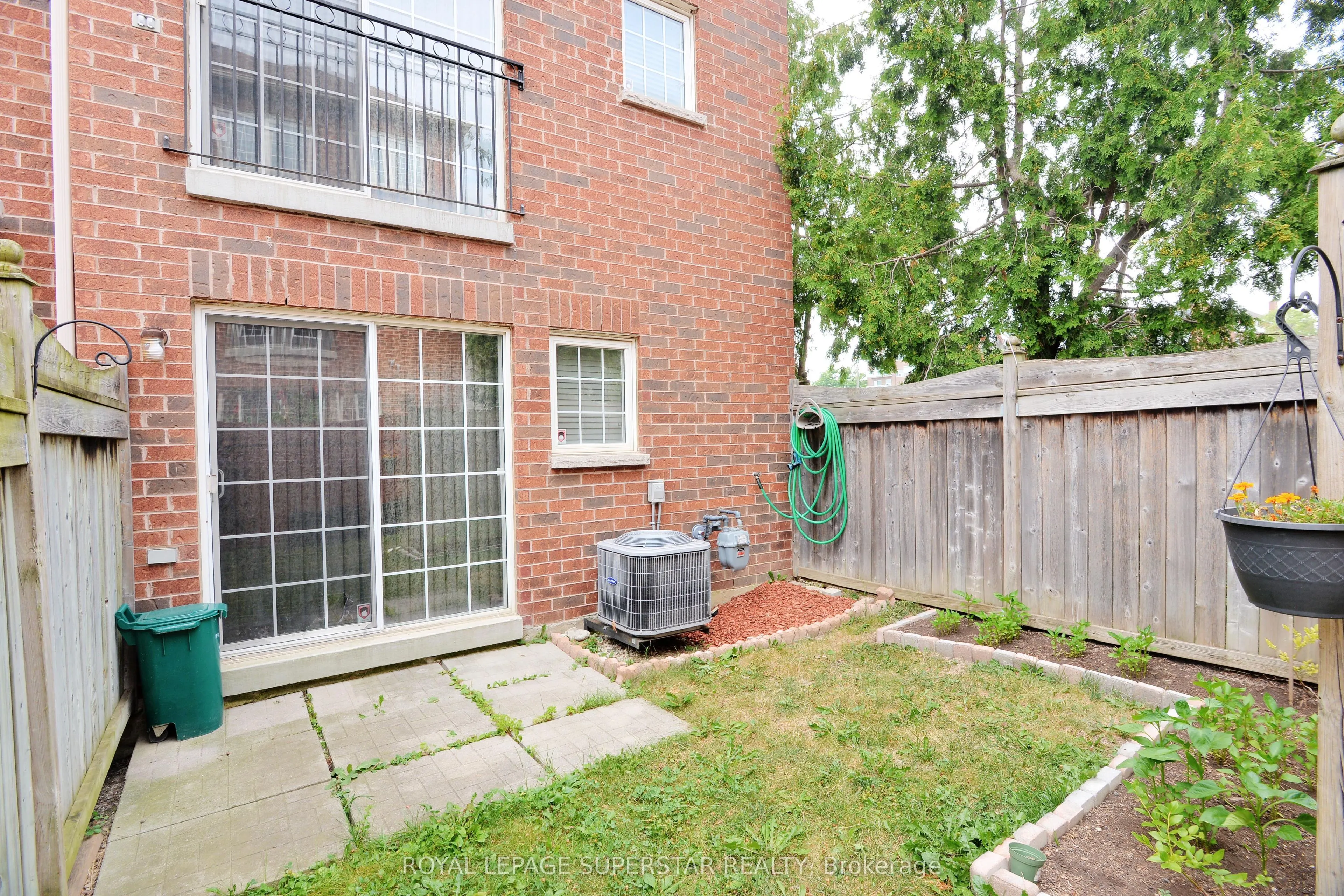 15 Gemstone Lane