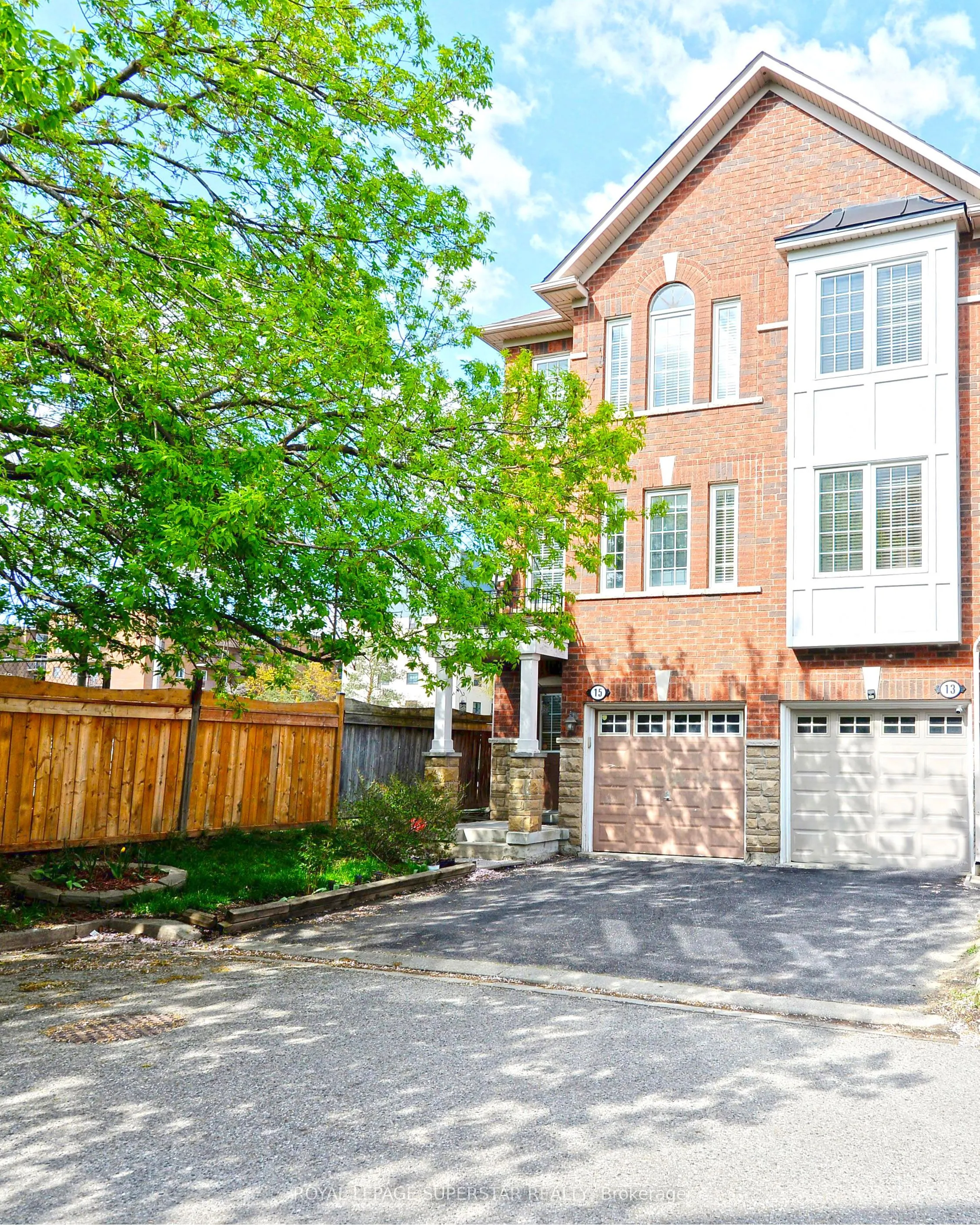 15 Gemstone Lane