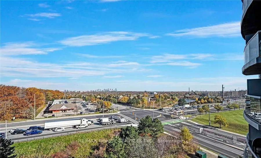 2545 Erin Centre Boulevard, #701