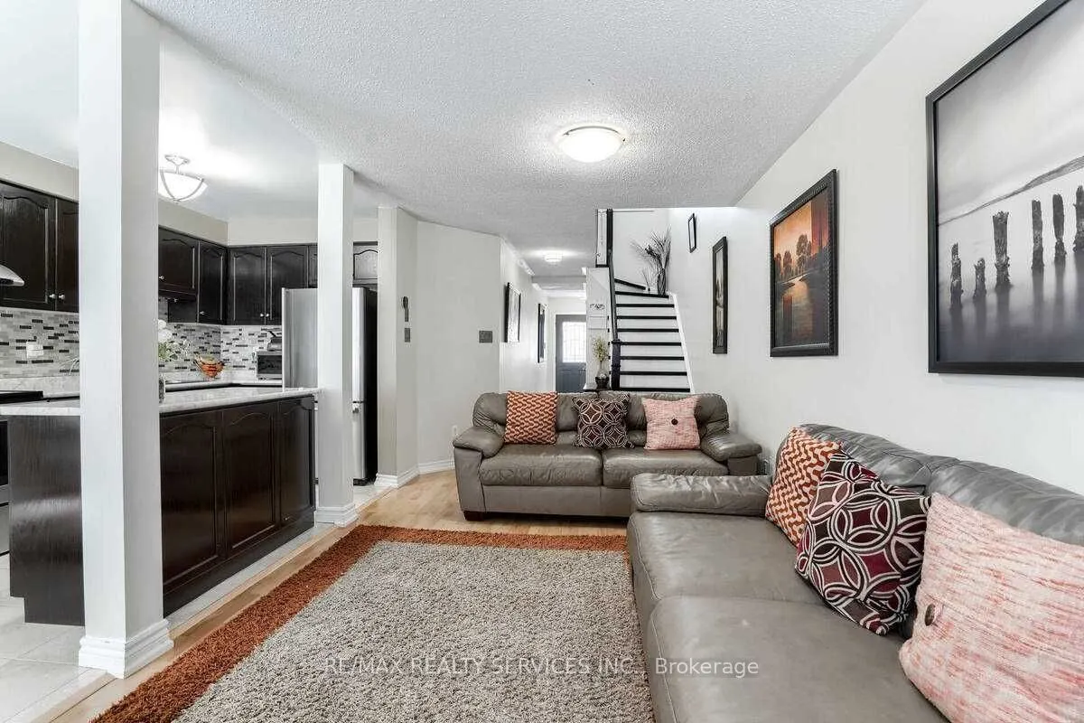 6888 Dillingwood Drive