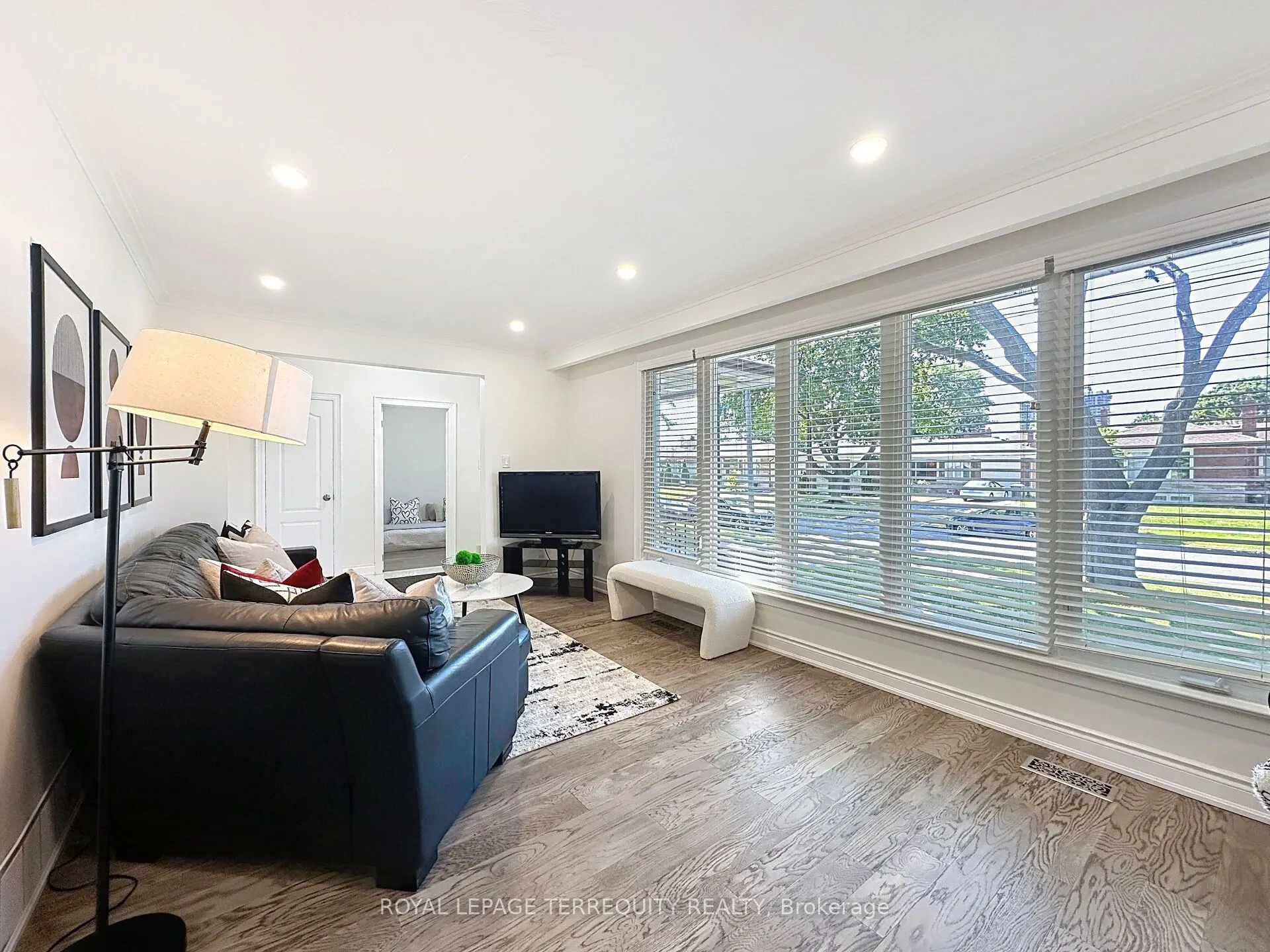 16 Pagebrook Drive