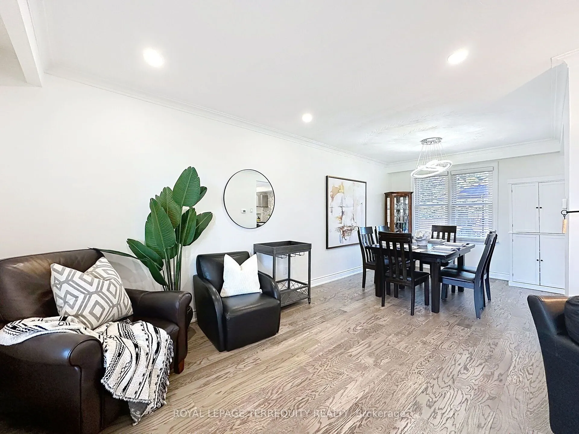 16 Pagebrook Drive