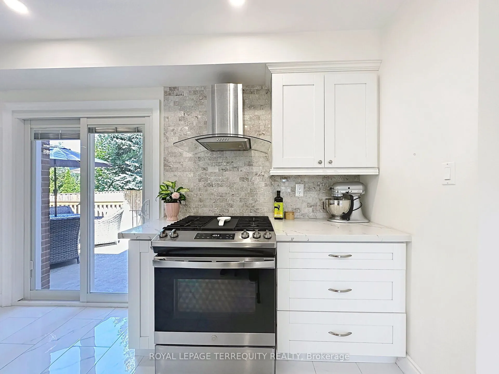 16 Pagebrook Drive