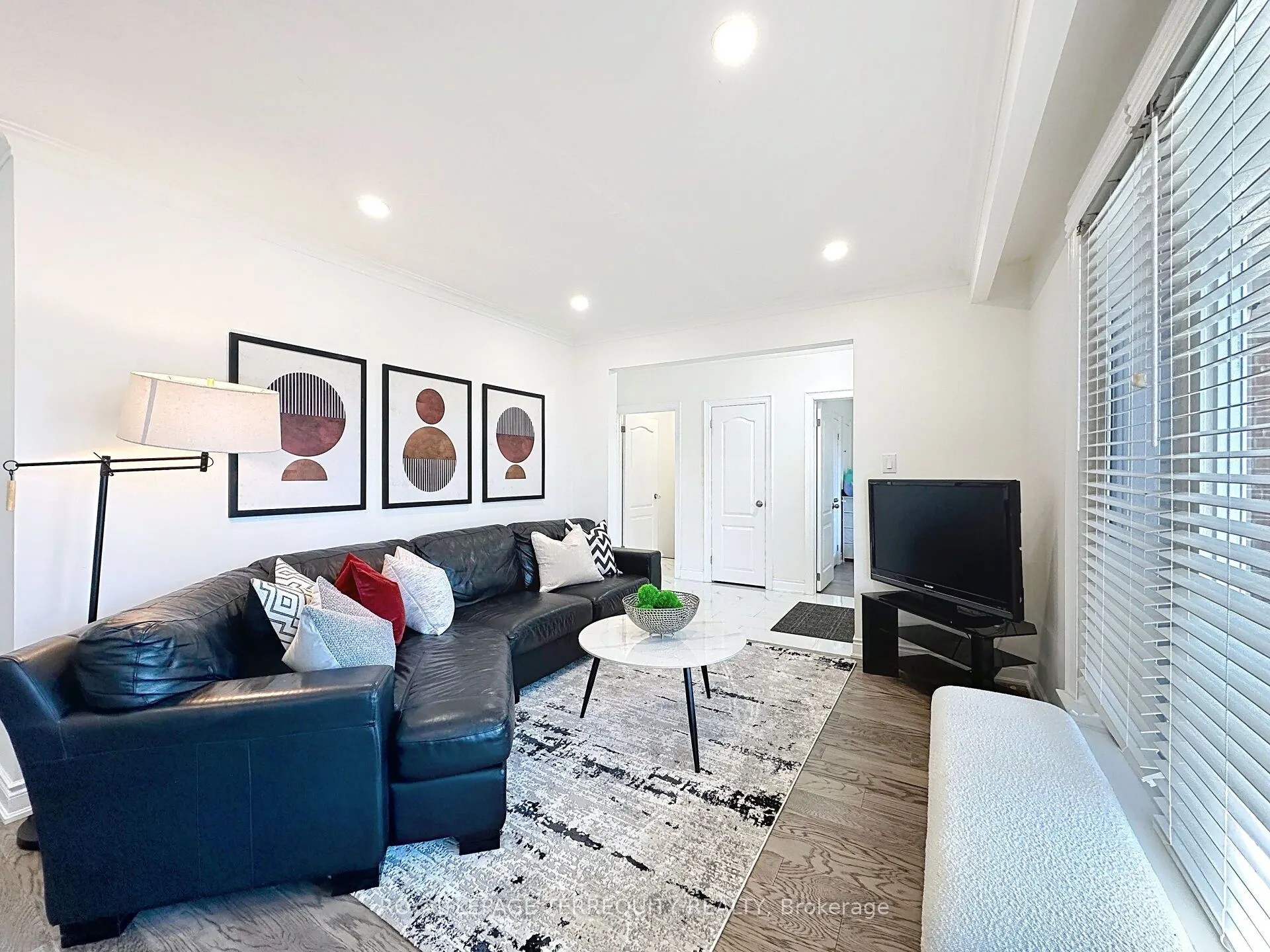 16 Pagebrook Drive