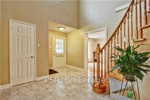 813 Willowbank Trail