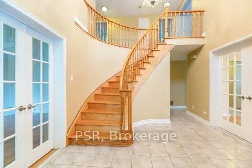 813 Willowbank Trail