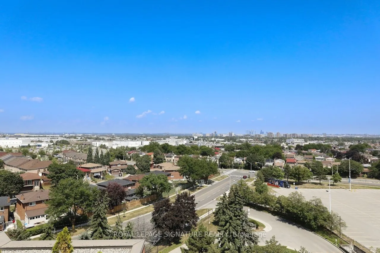 6 Humberline Drive, #904