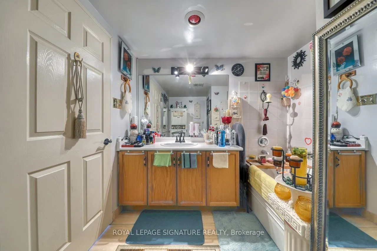6 Humberline Drive, #904