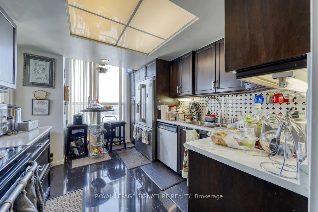 6 Humberline Drive, #904