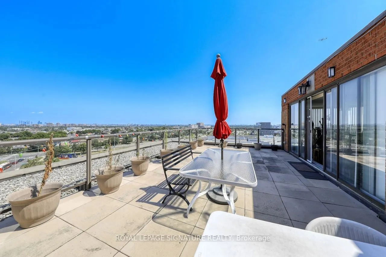 6 Humberline Drive, #904