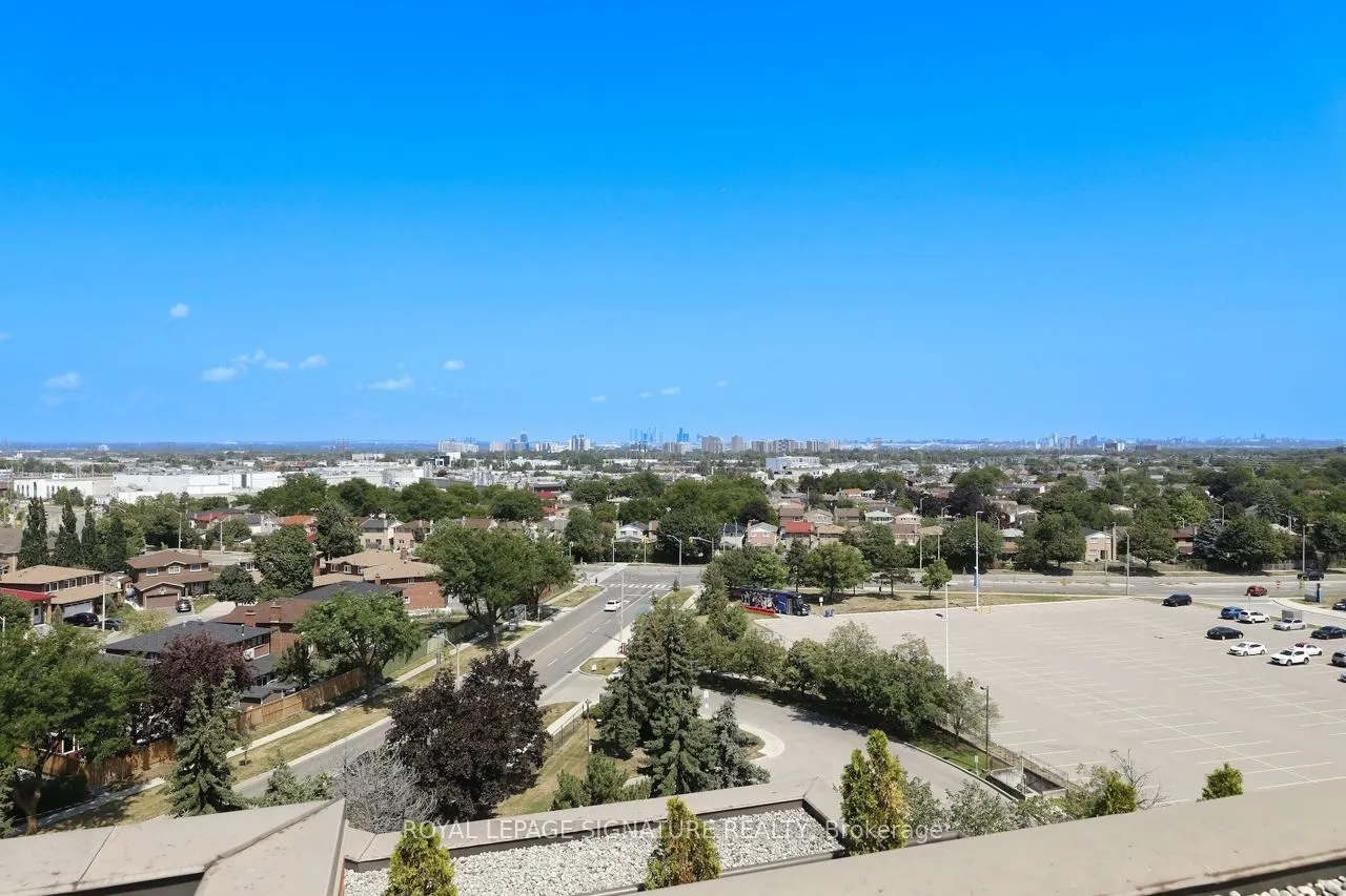 6 Humberline Drive, #904