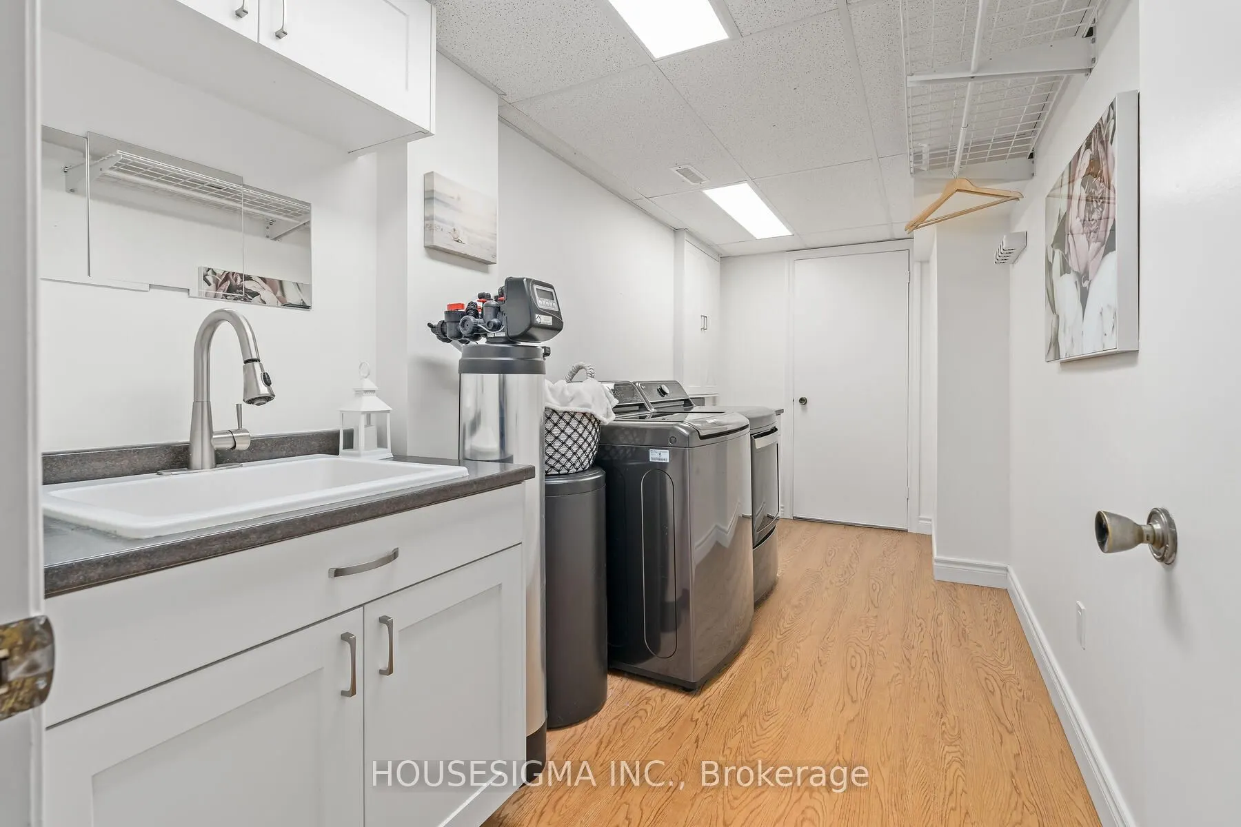 4212 Powderhorn Crescent
