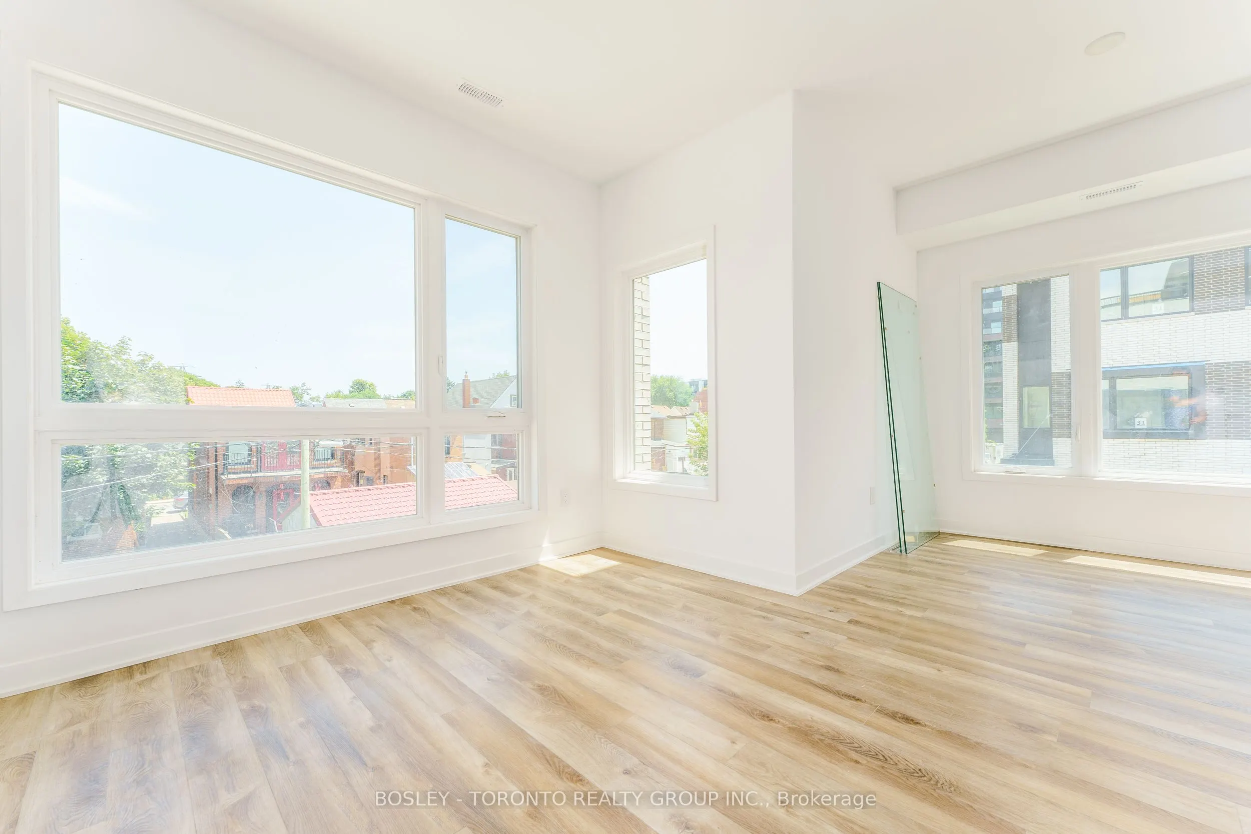 30 Ed Clark Gardens, #2